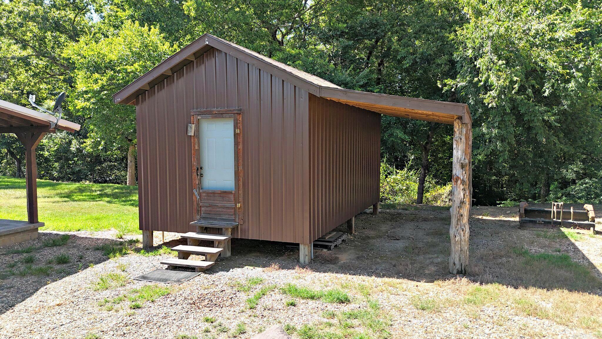 1337 Polk Road 38  Hatfield, AR