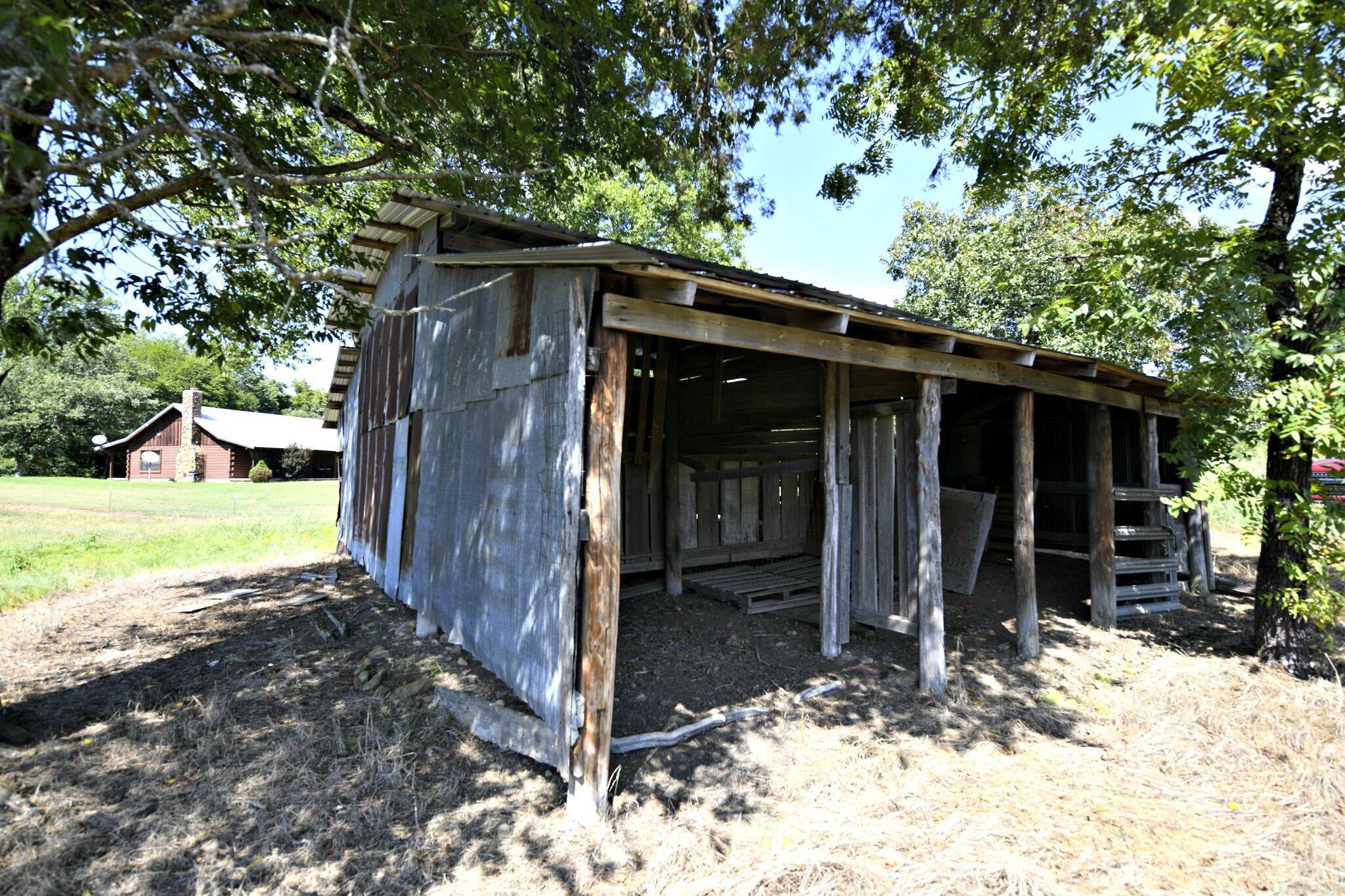 1337 Polk Road 38  Hatfield, AR