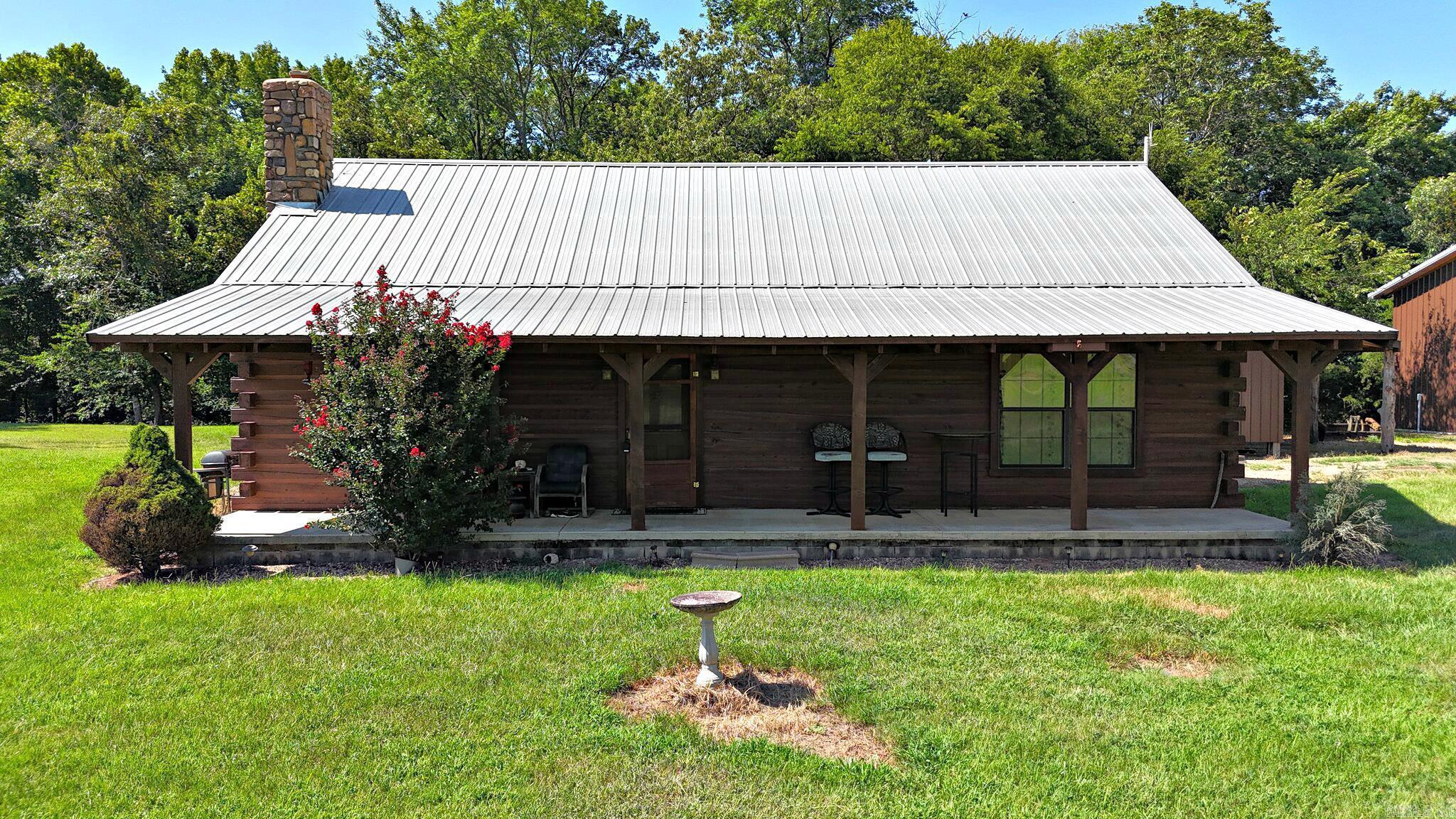1337 Polk Road 38  Hatfield, AR