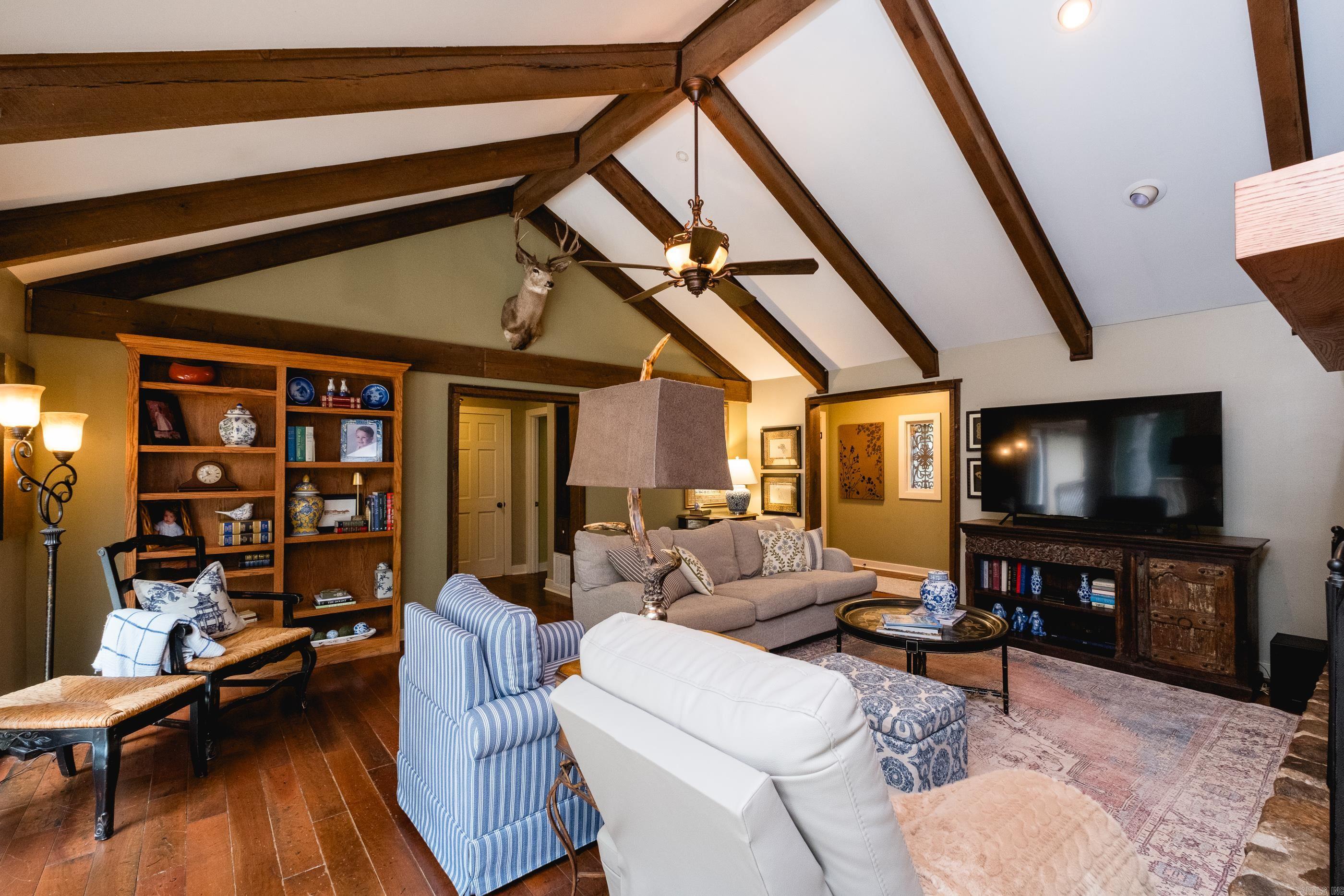 5 Woodsong  Roland, AR