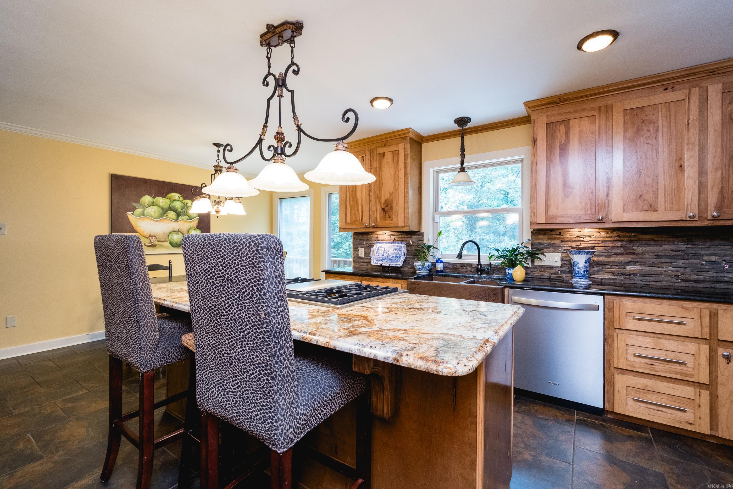 5 Woodsong  Roland, AR
