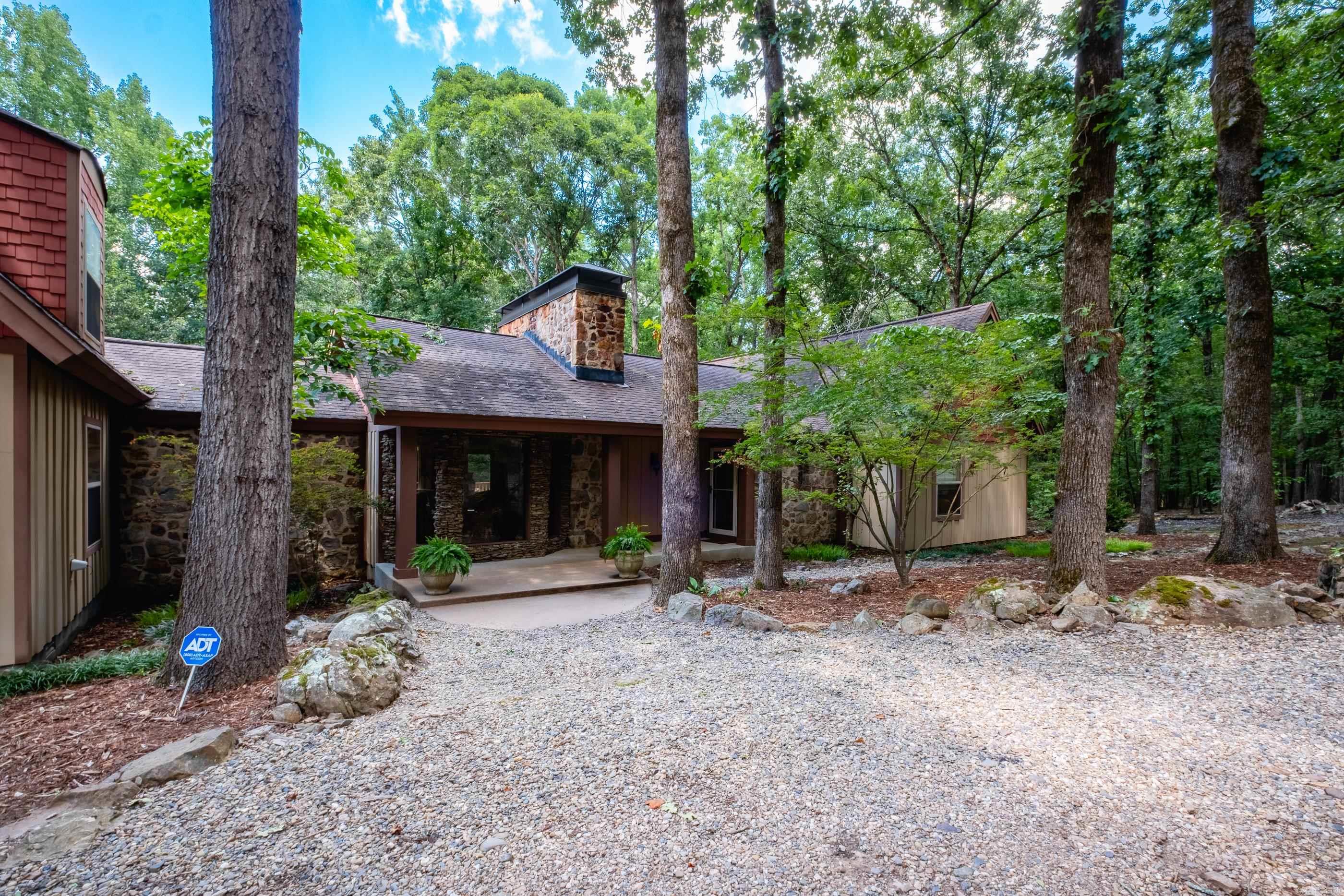 5 Woodsong  Roland, AR