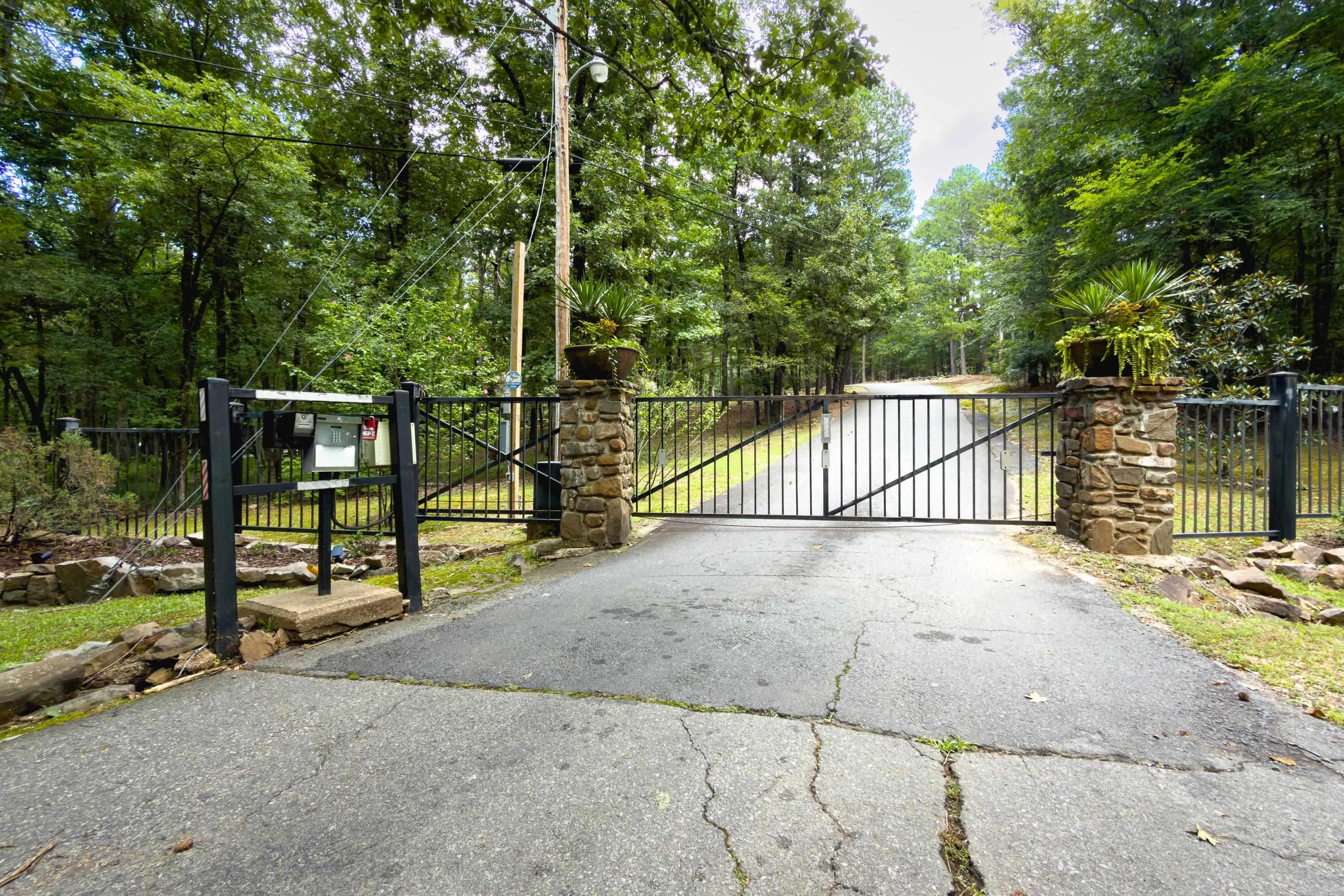 5 Woodsong  Roland, AR