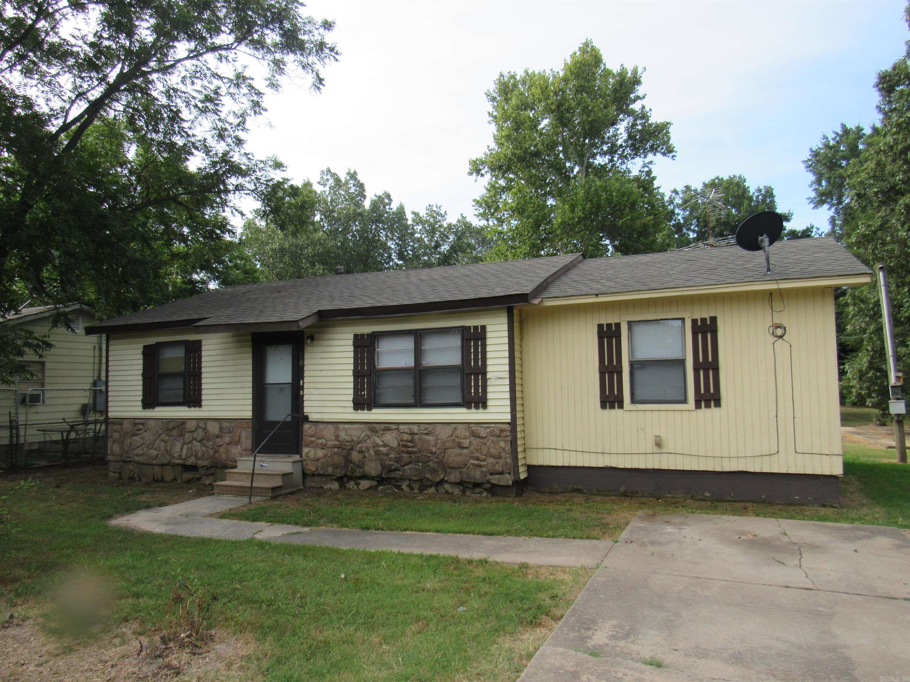613 Hamburg St  Lonoke, AR