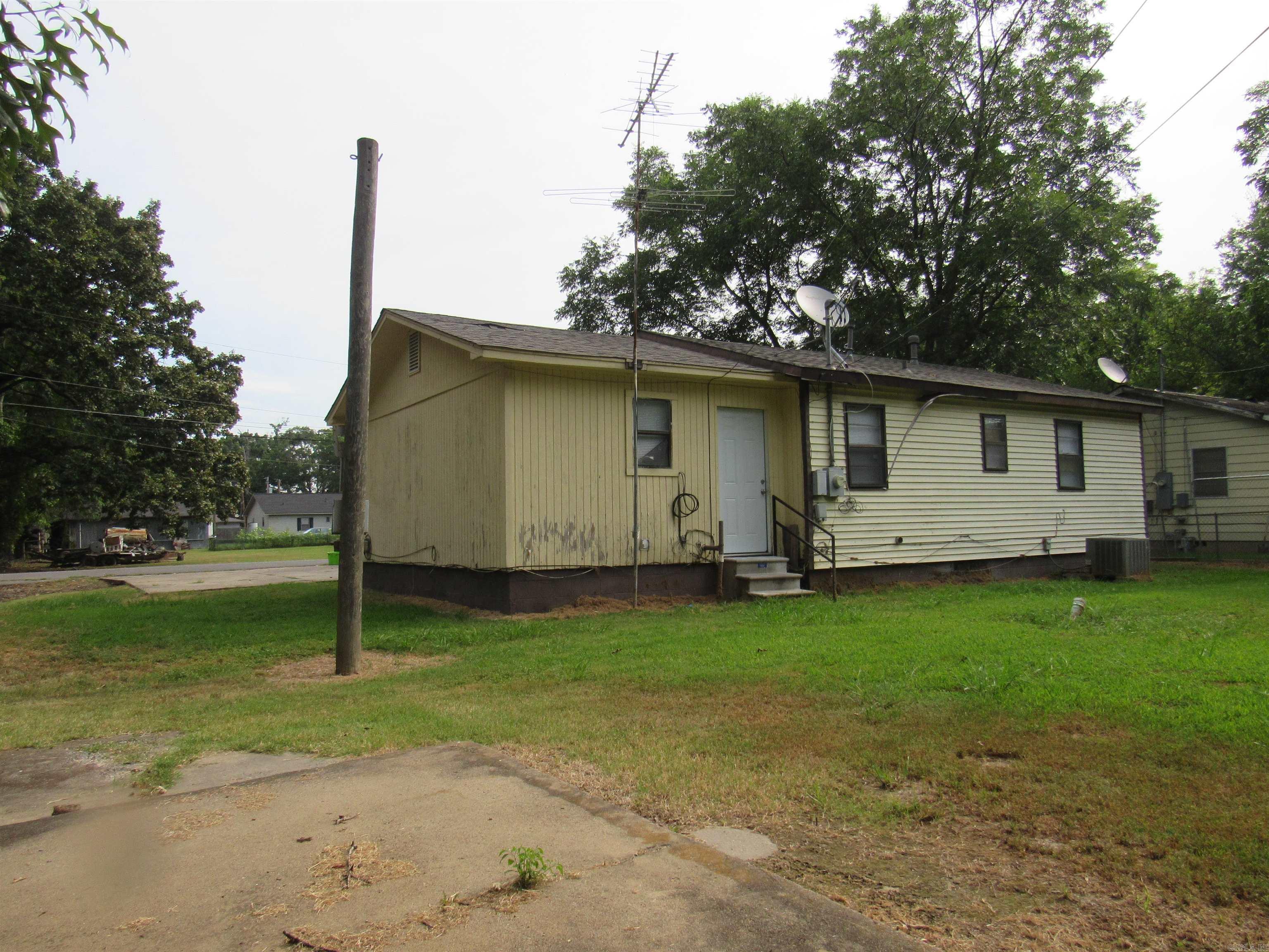613 Hamburg St  Lonoke, AR