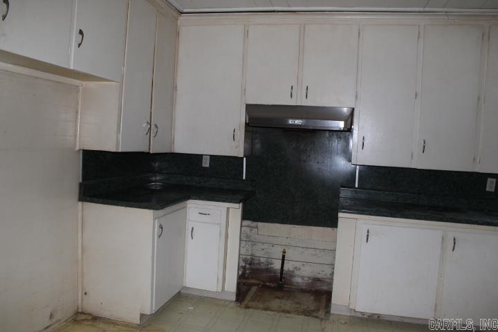 307 E Holly  Sheridan, AR