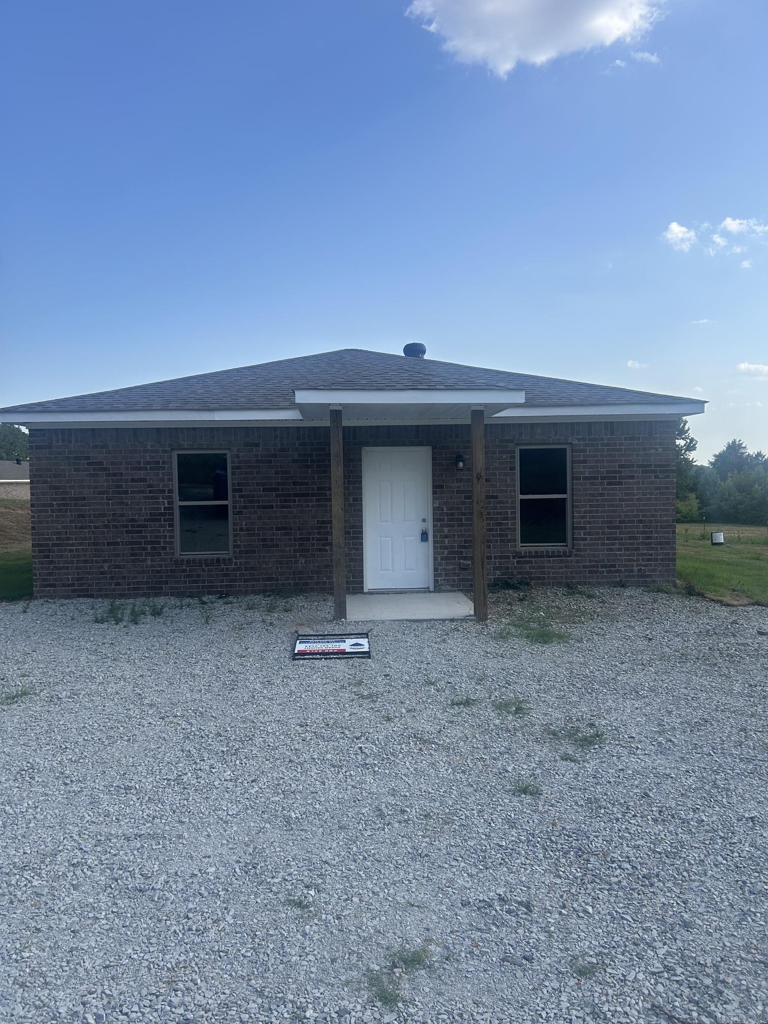 181 Romance Rd  Romance, AR