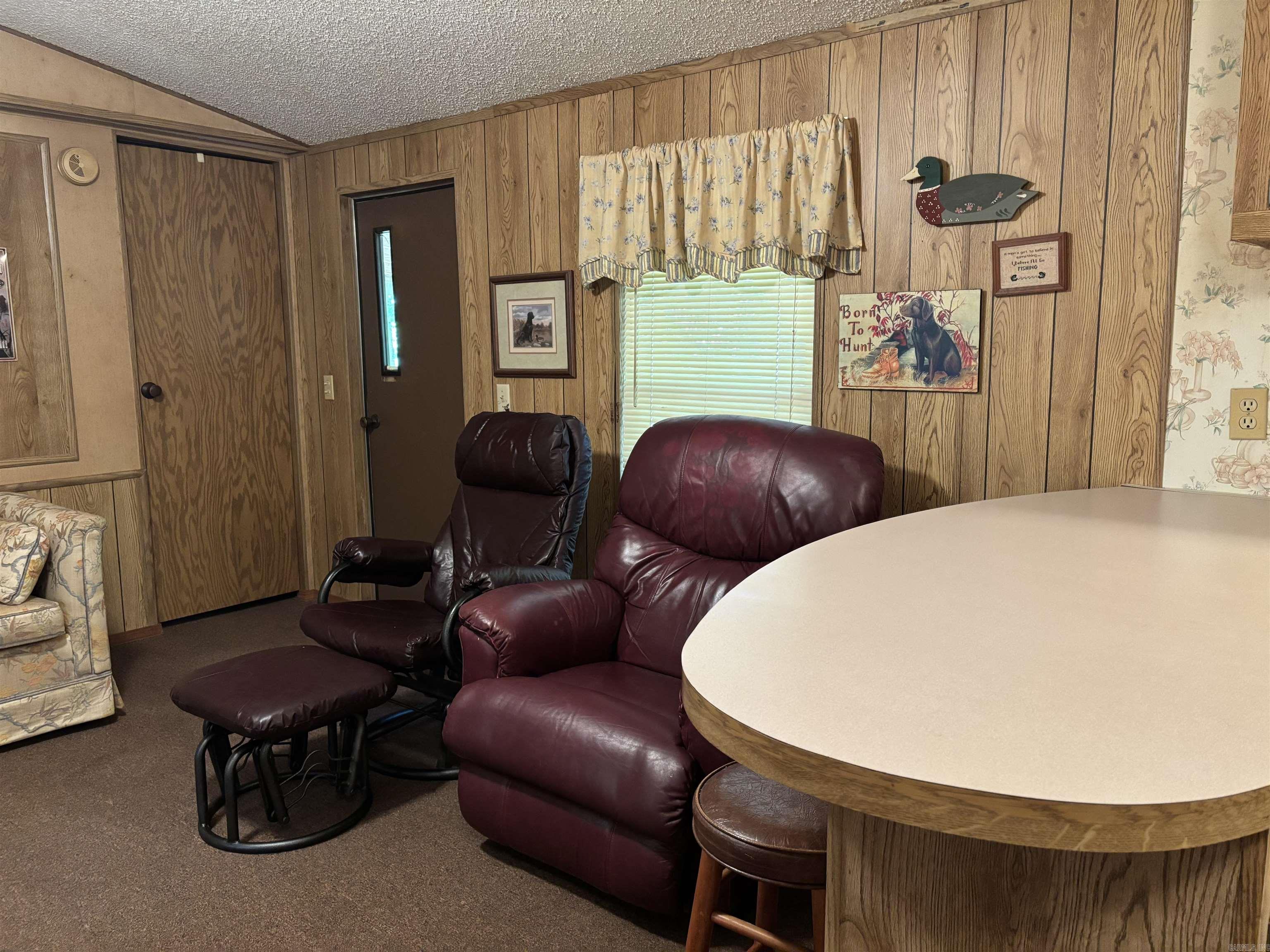 40 Ponca  Edgemont, AR