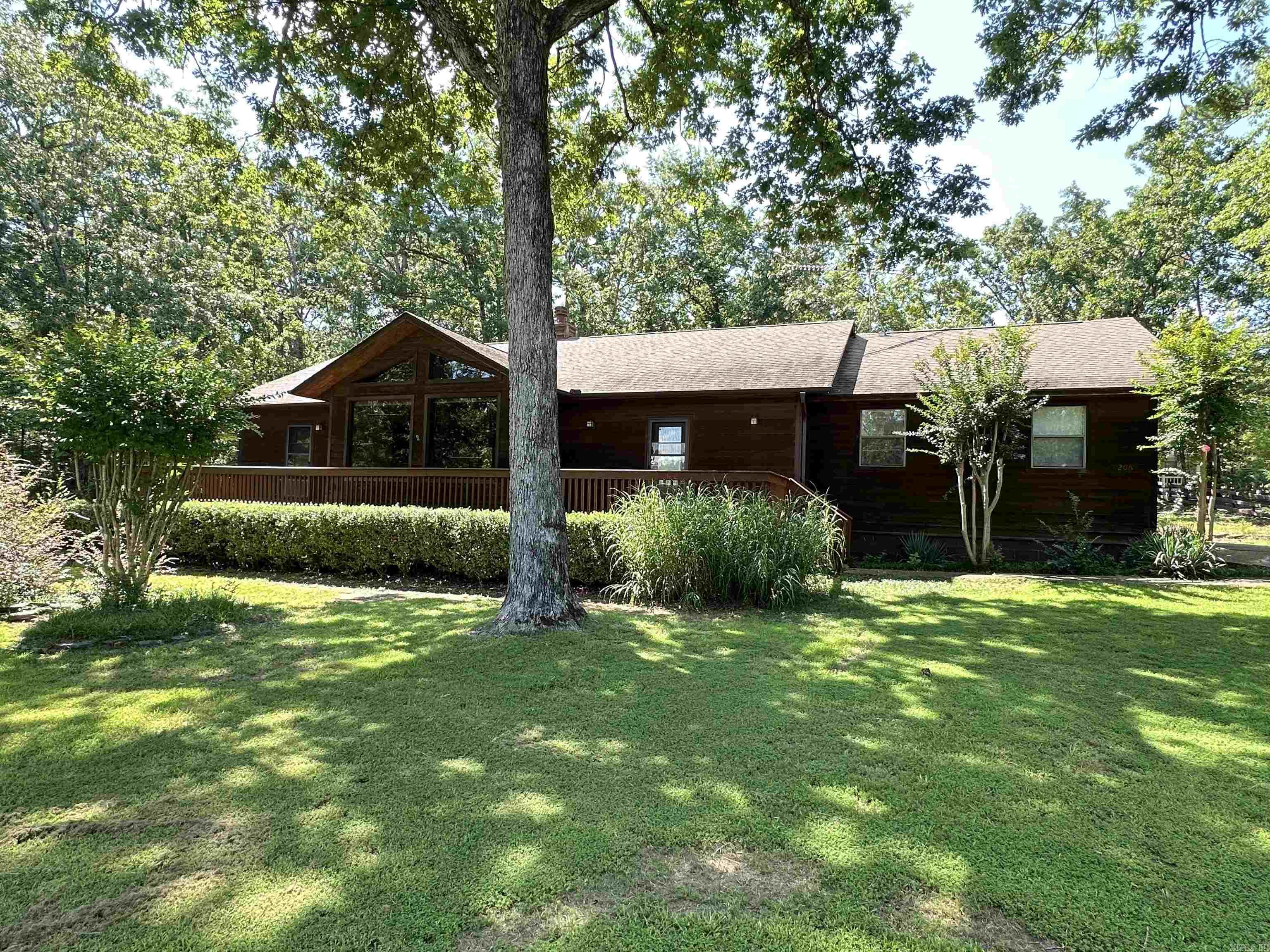 206  Cherokee Circle  Fairfield Bay, AR