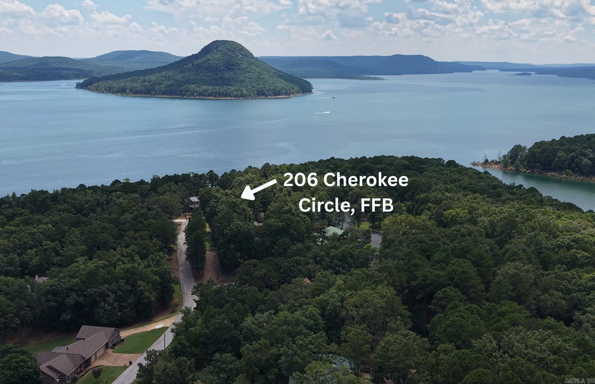 206 Cherokee Circle  Fairfield Bay, AR