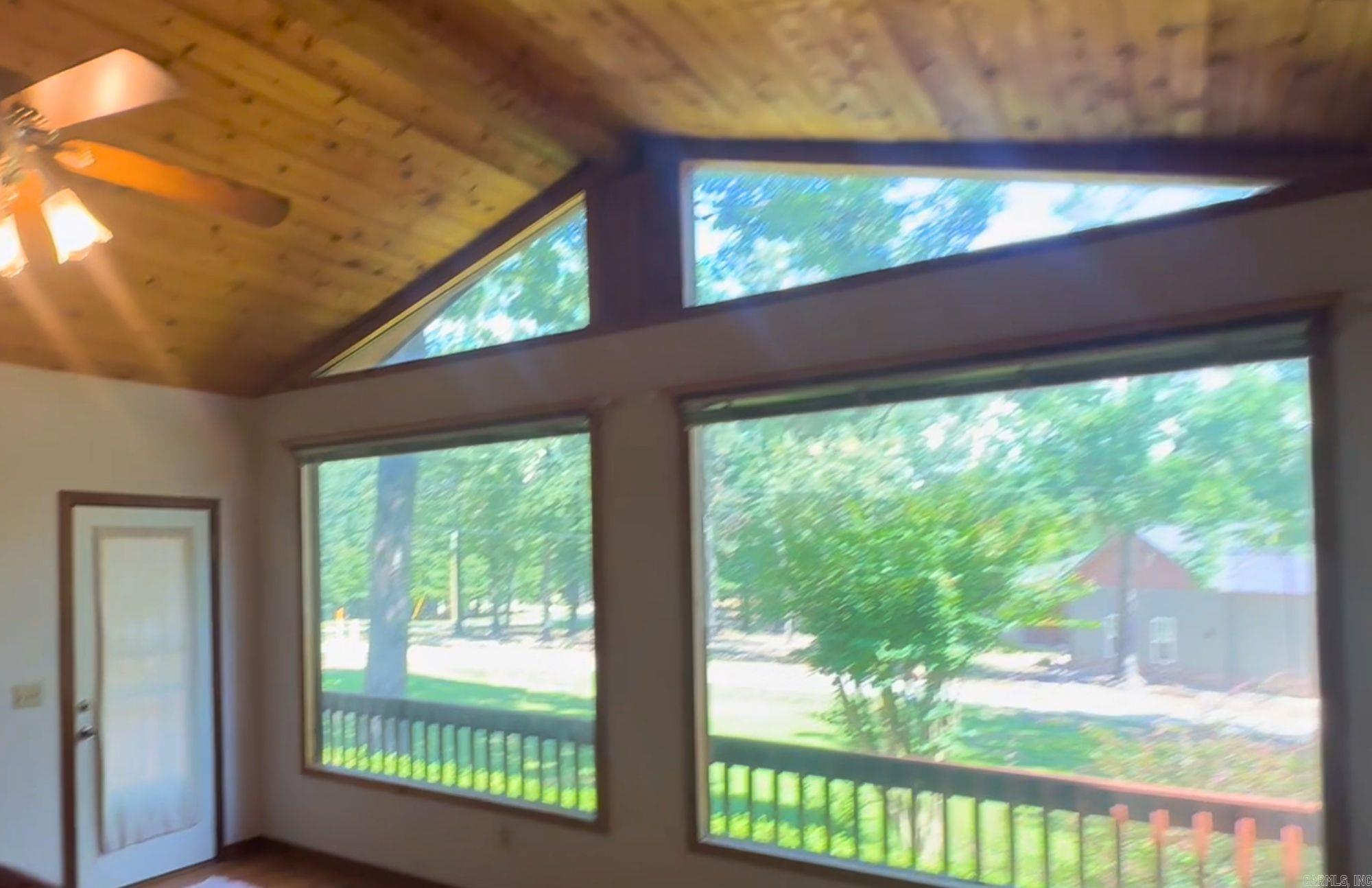 206 Cherokee Circle  Fairfield Bay, AR