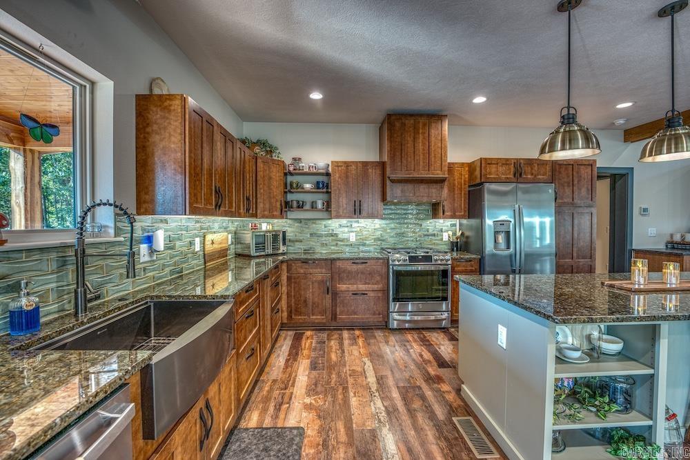 3 Mackenzi Ridge Lane  Yellville, AR