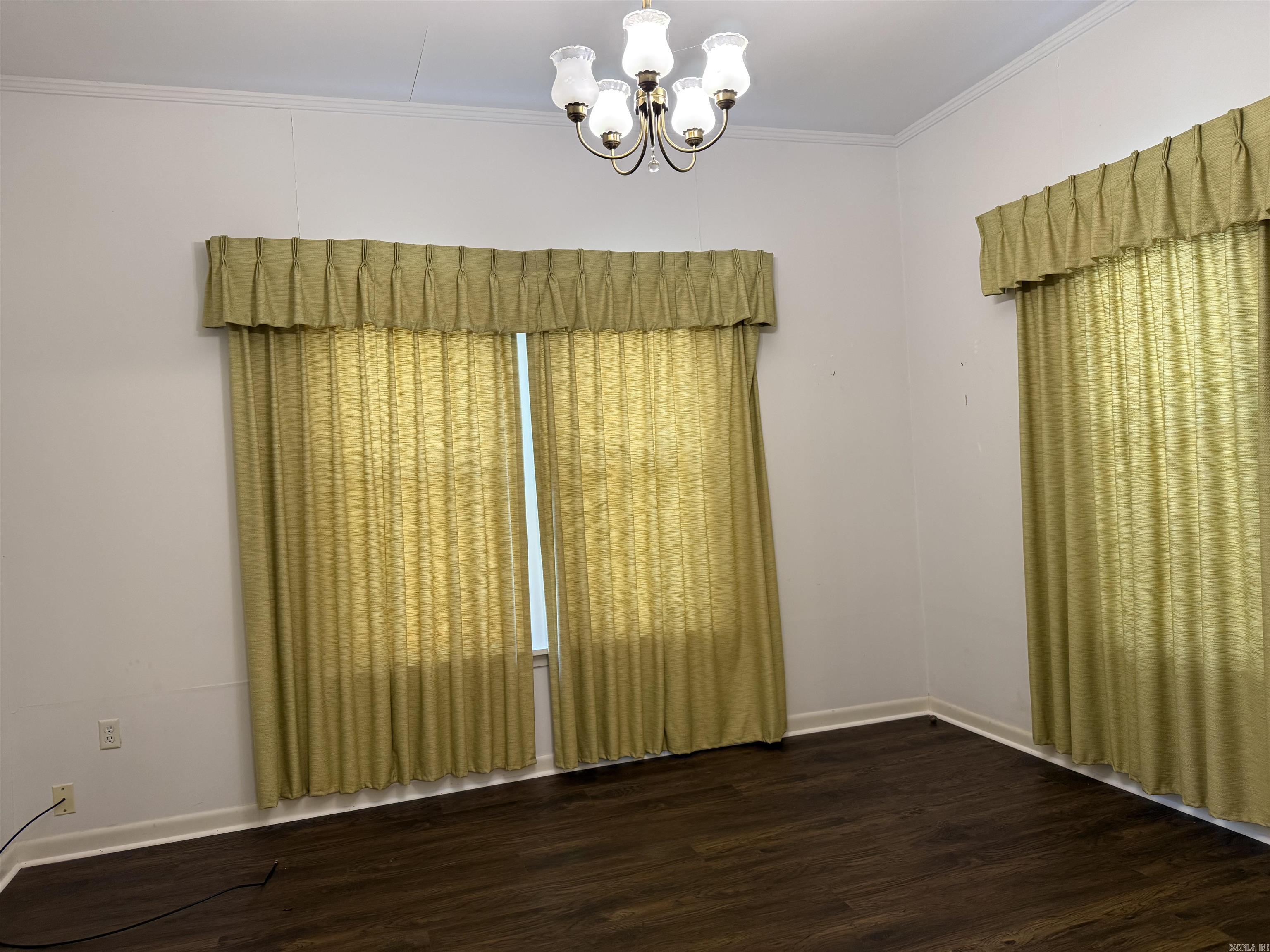 303 W Pine  Warren, AR