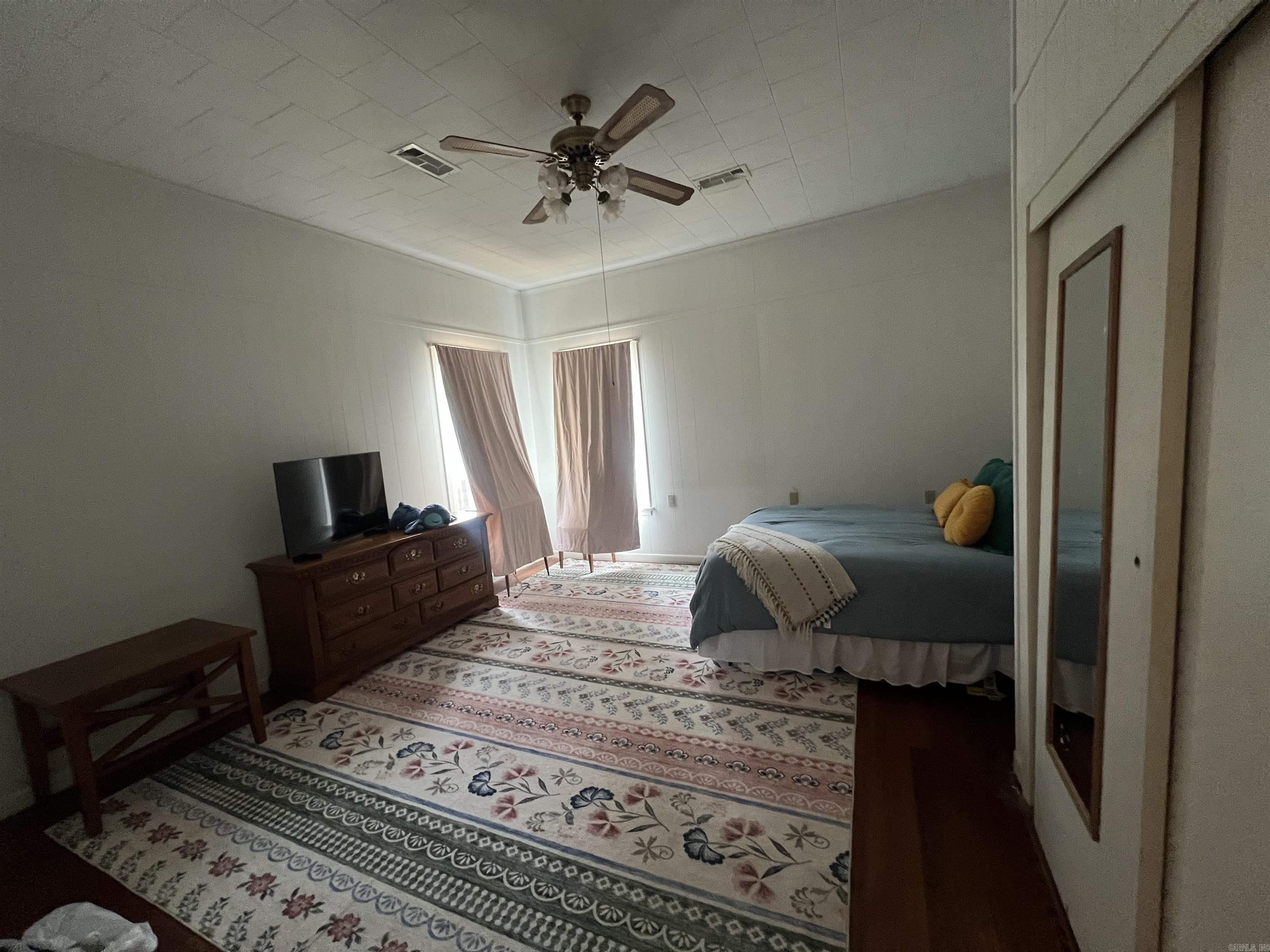 303 W Pine  Warren, AR