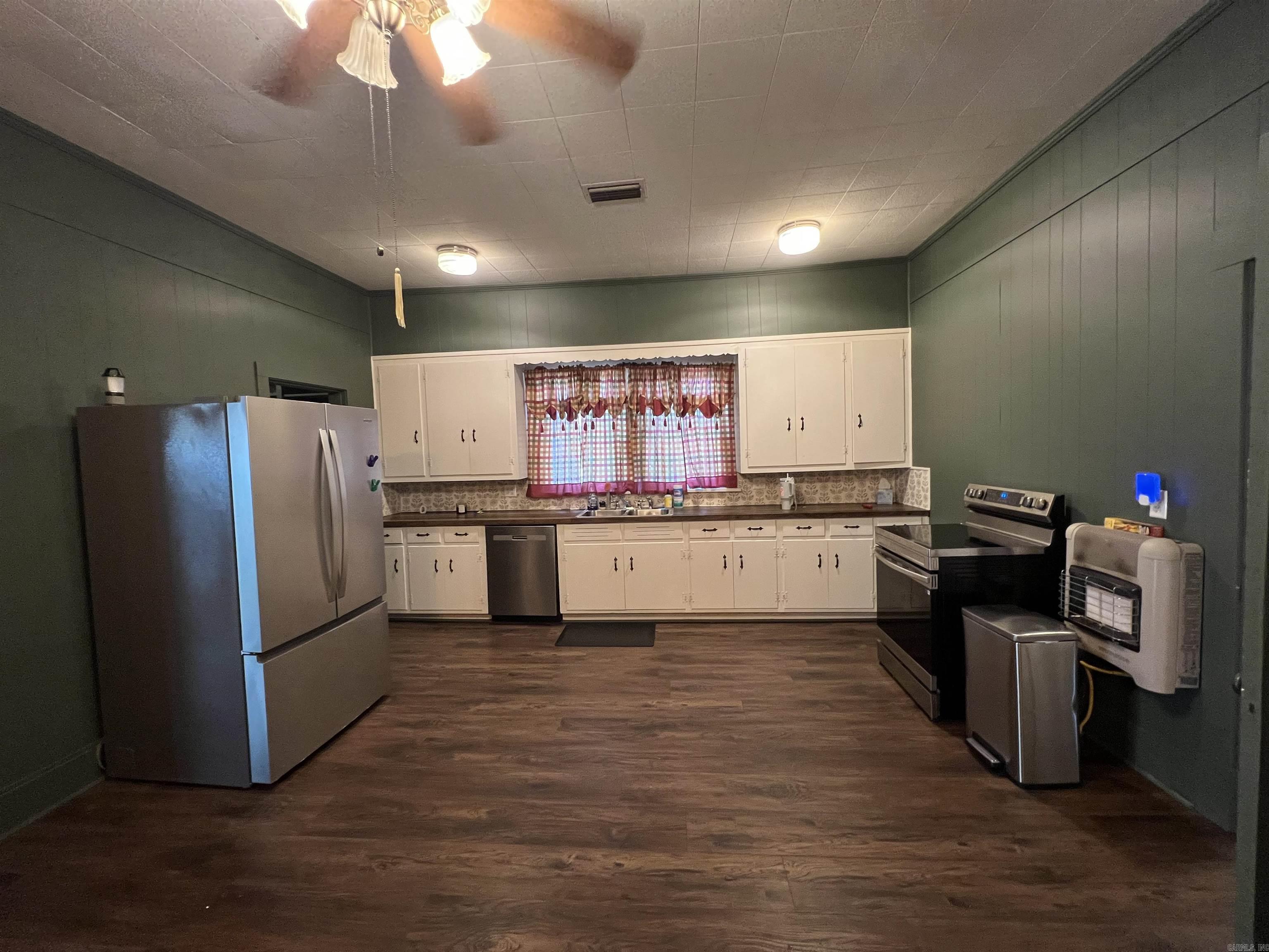 303 W Pine  Warren, AR