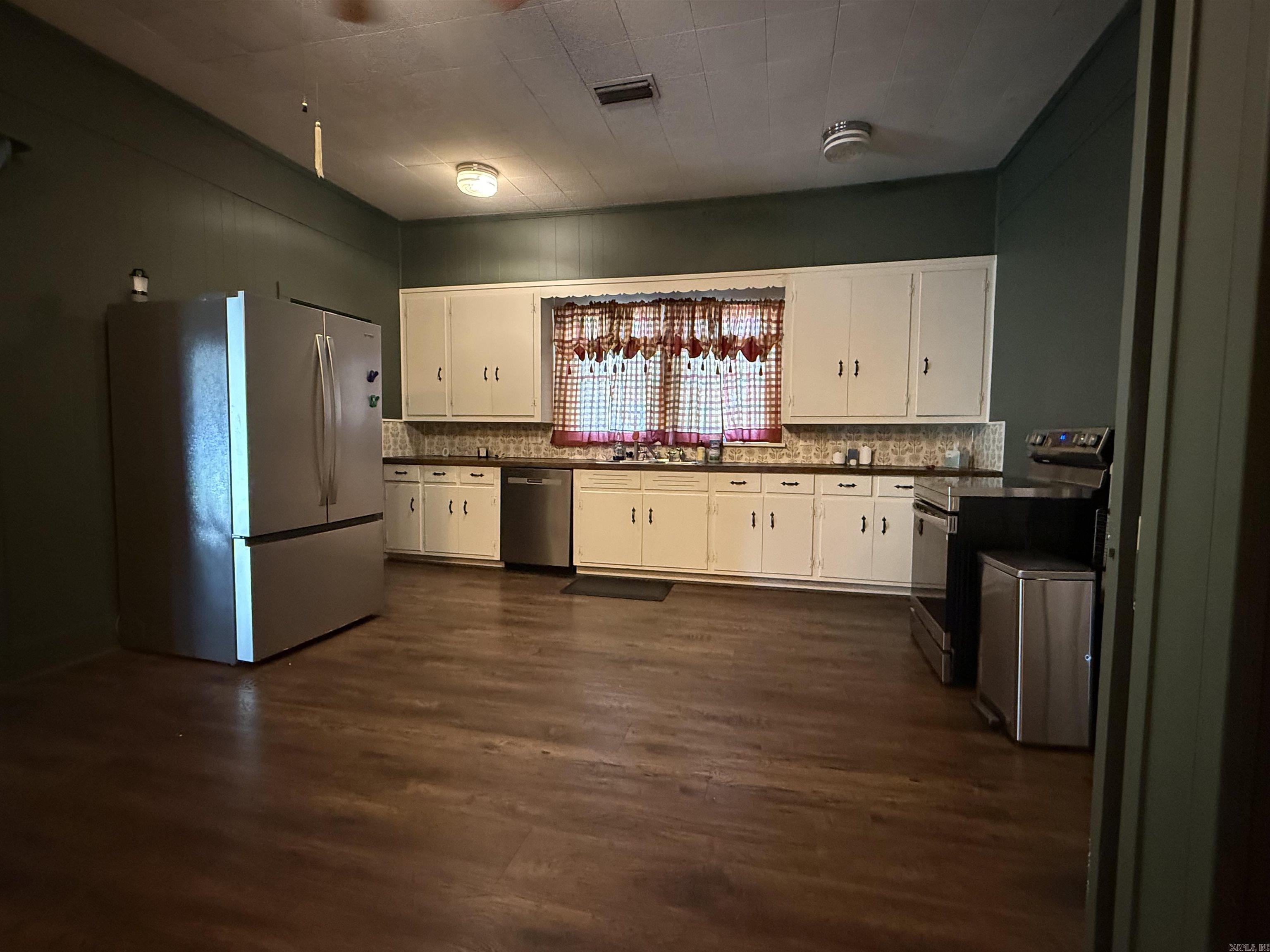 303 W Pine  Warren, AR
