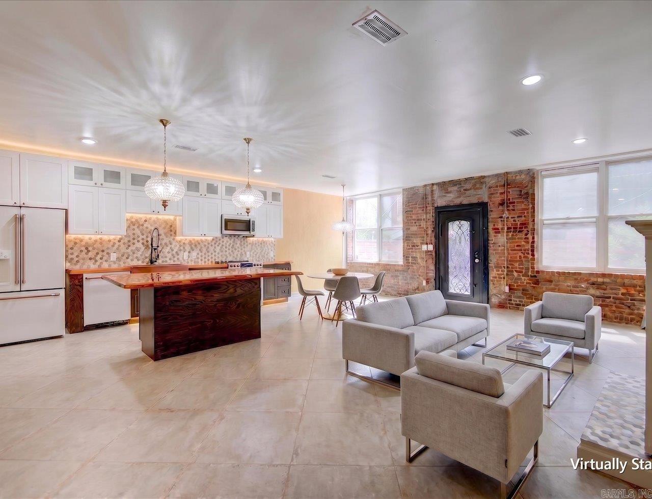 121 Exchange  Hot Springs, AR
