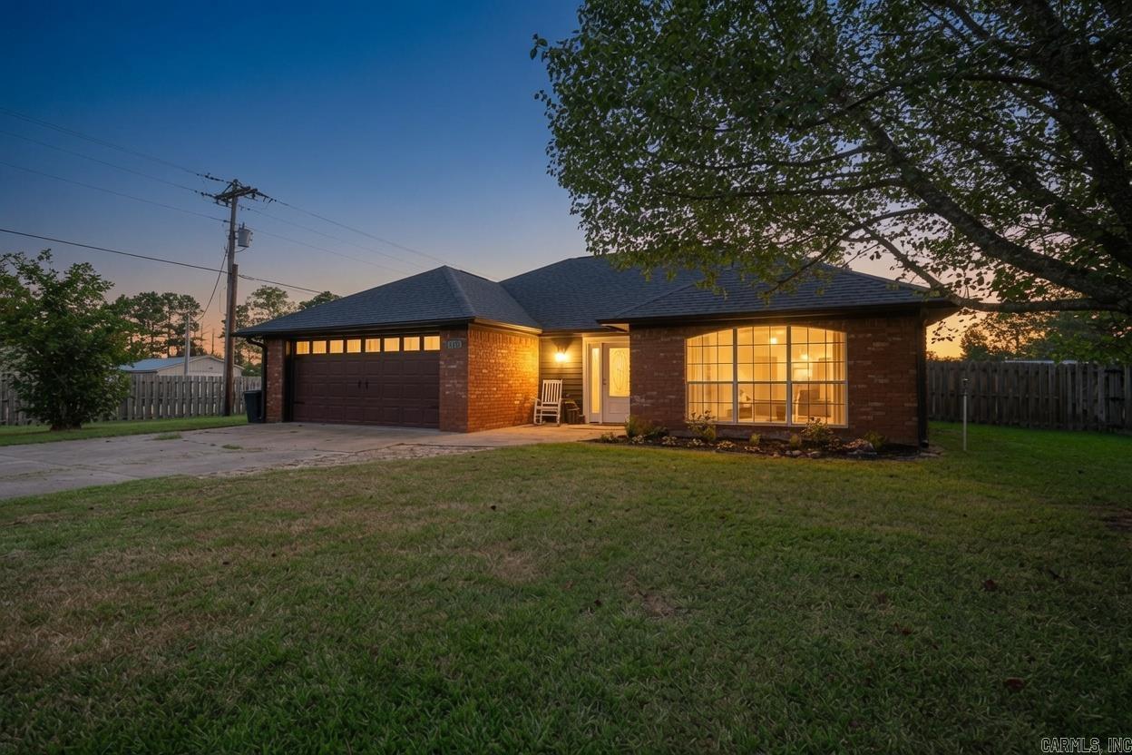 1700  Valley View Dr  Mena, AR