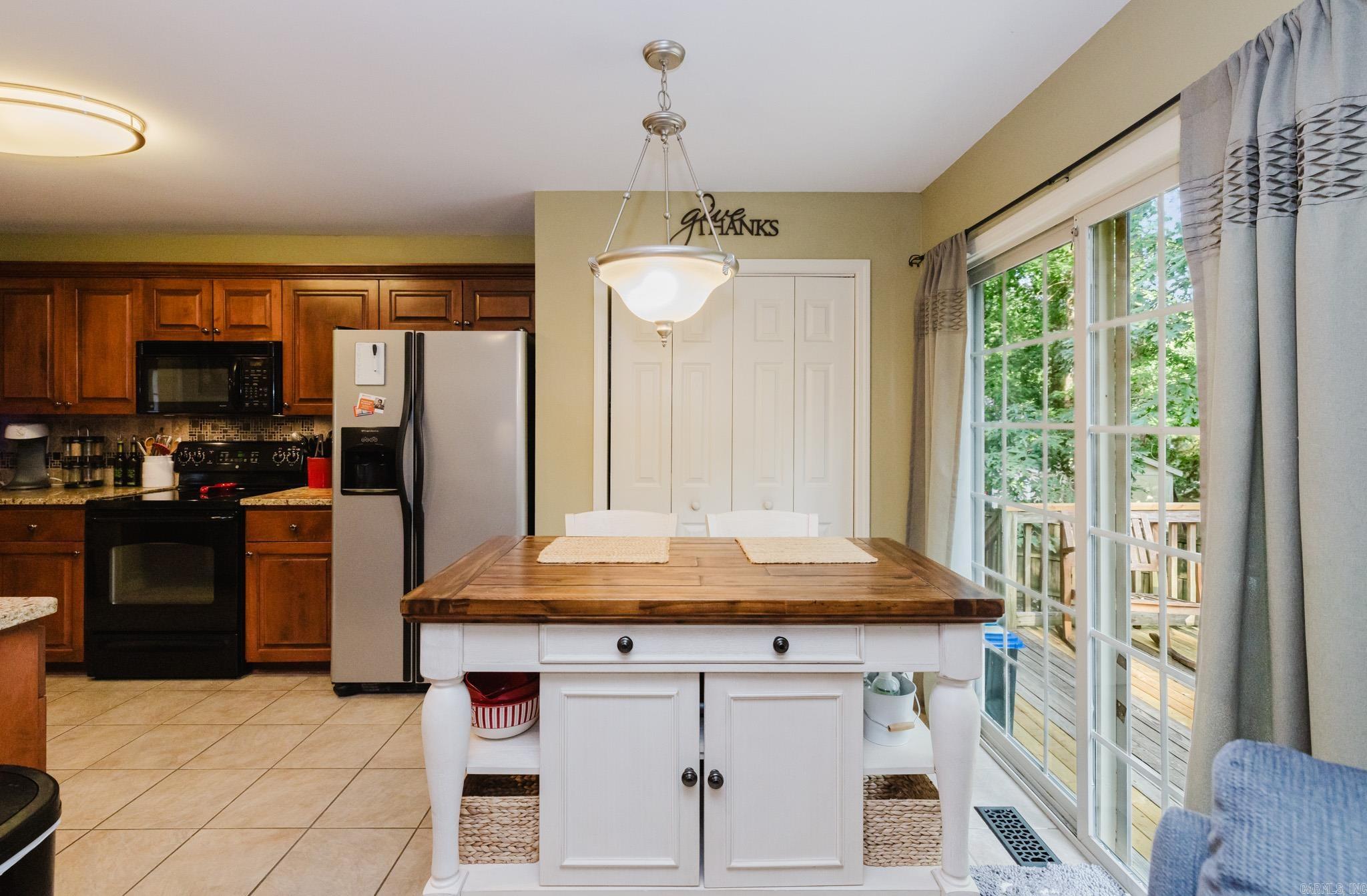 1401 Stamford  Benton City, AR