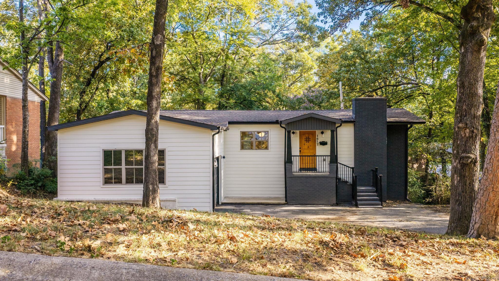 1617  Grove Hill  North Little Rock, AR