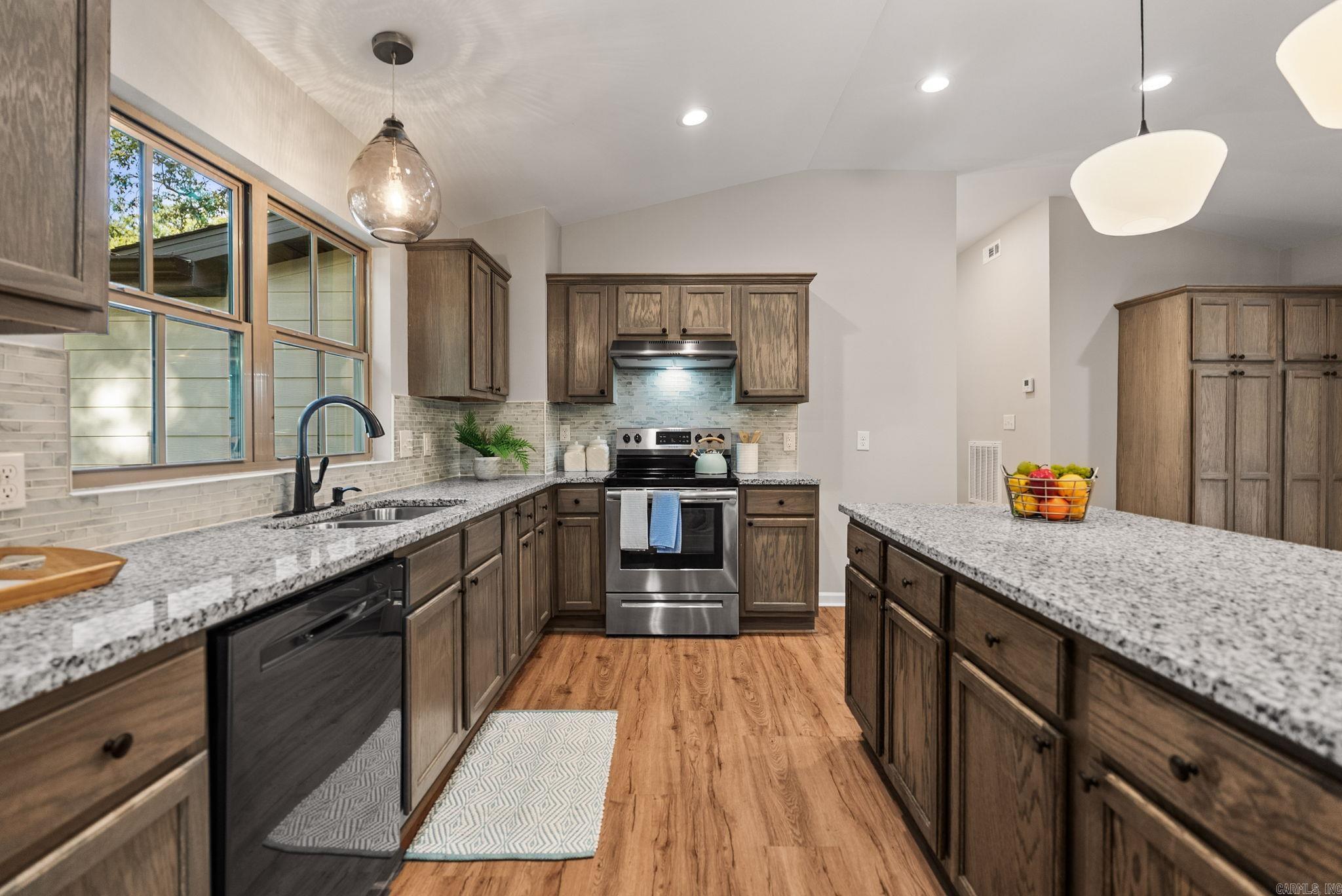 1617 Grove Hill  North Little Rock, AR