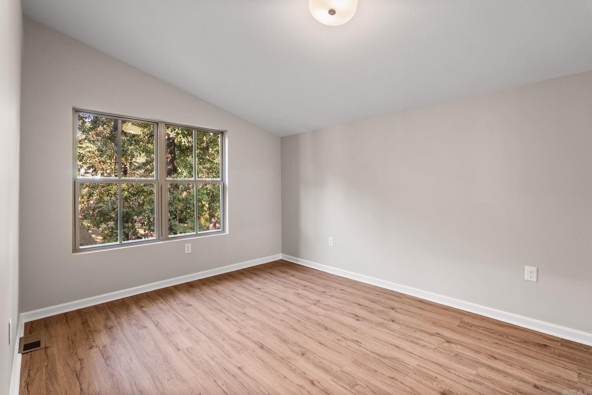 1617 Grove Hill  North Little Rock, AR