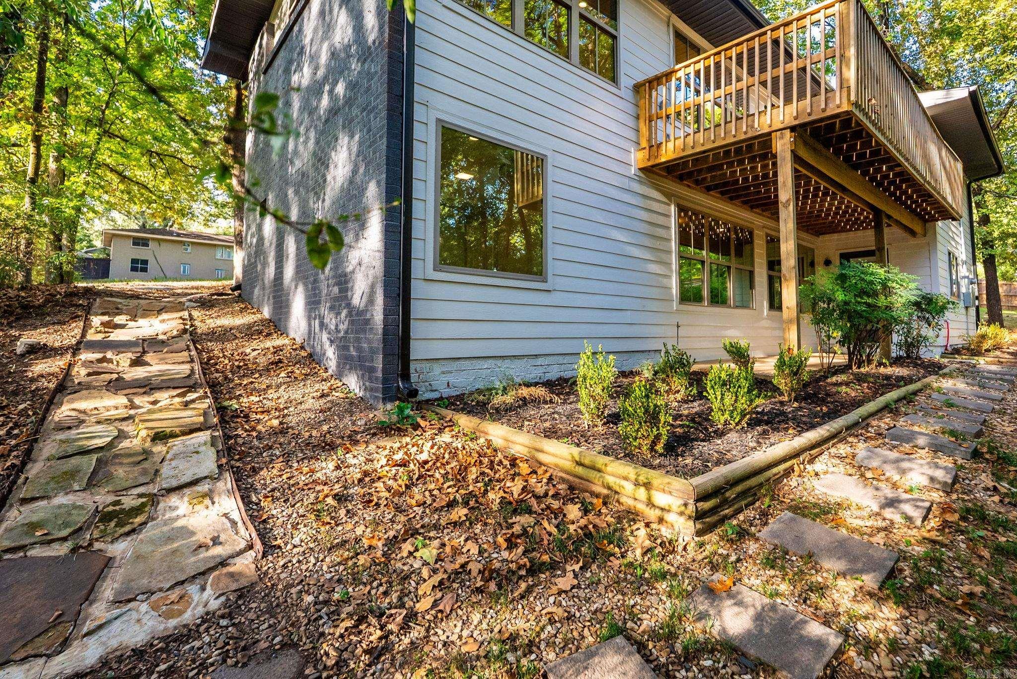 1617 Grove Hill  North Little Rock, AR