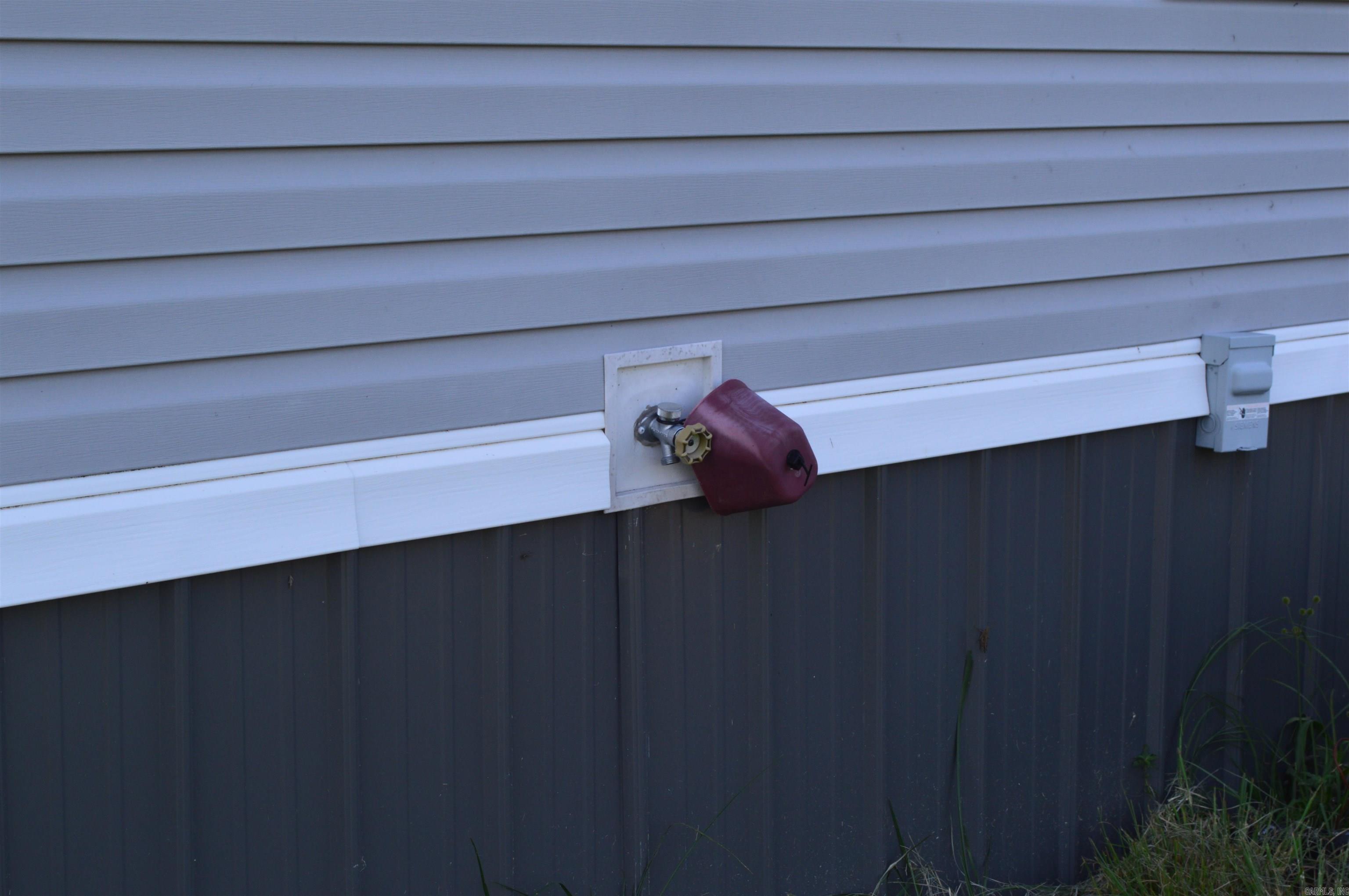 1234 grassy  Marshall, AR