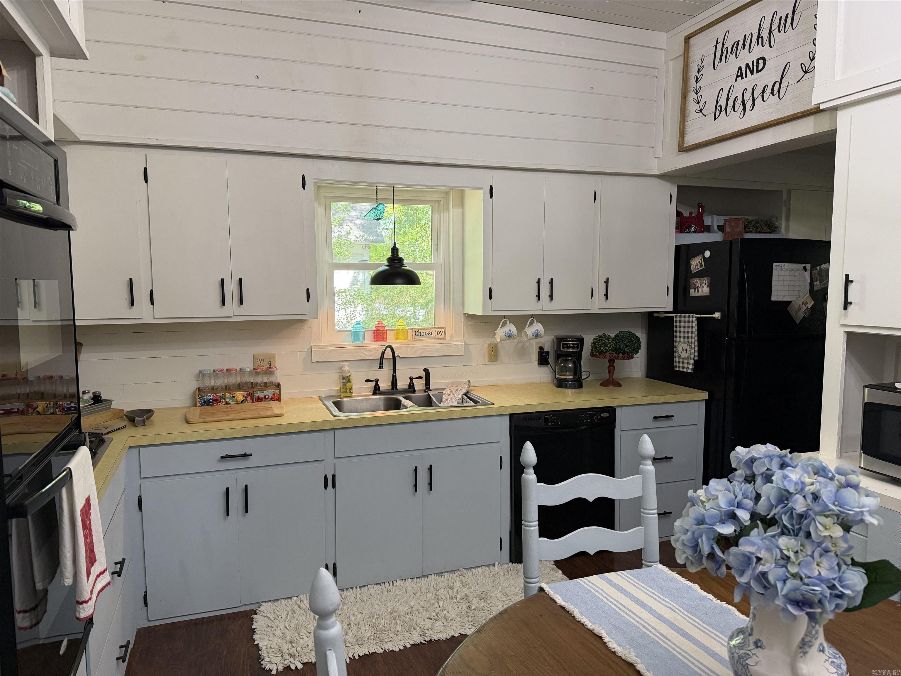 403 S Main  Hermitage, AR