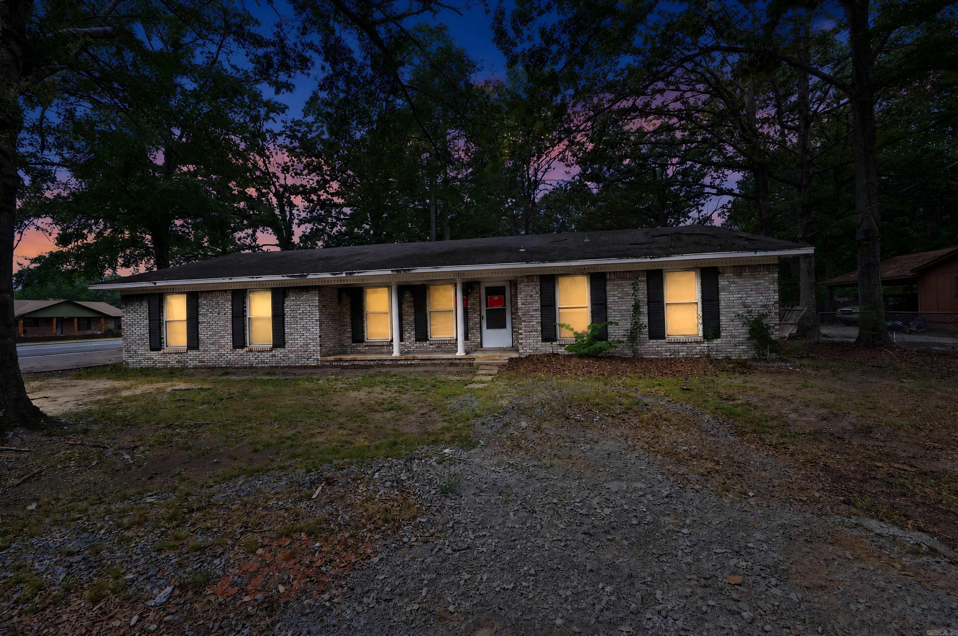 10300 Valley Drive — exterior