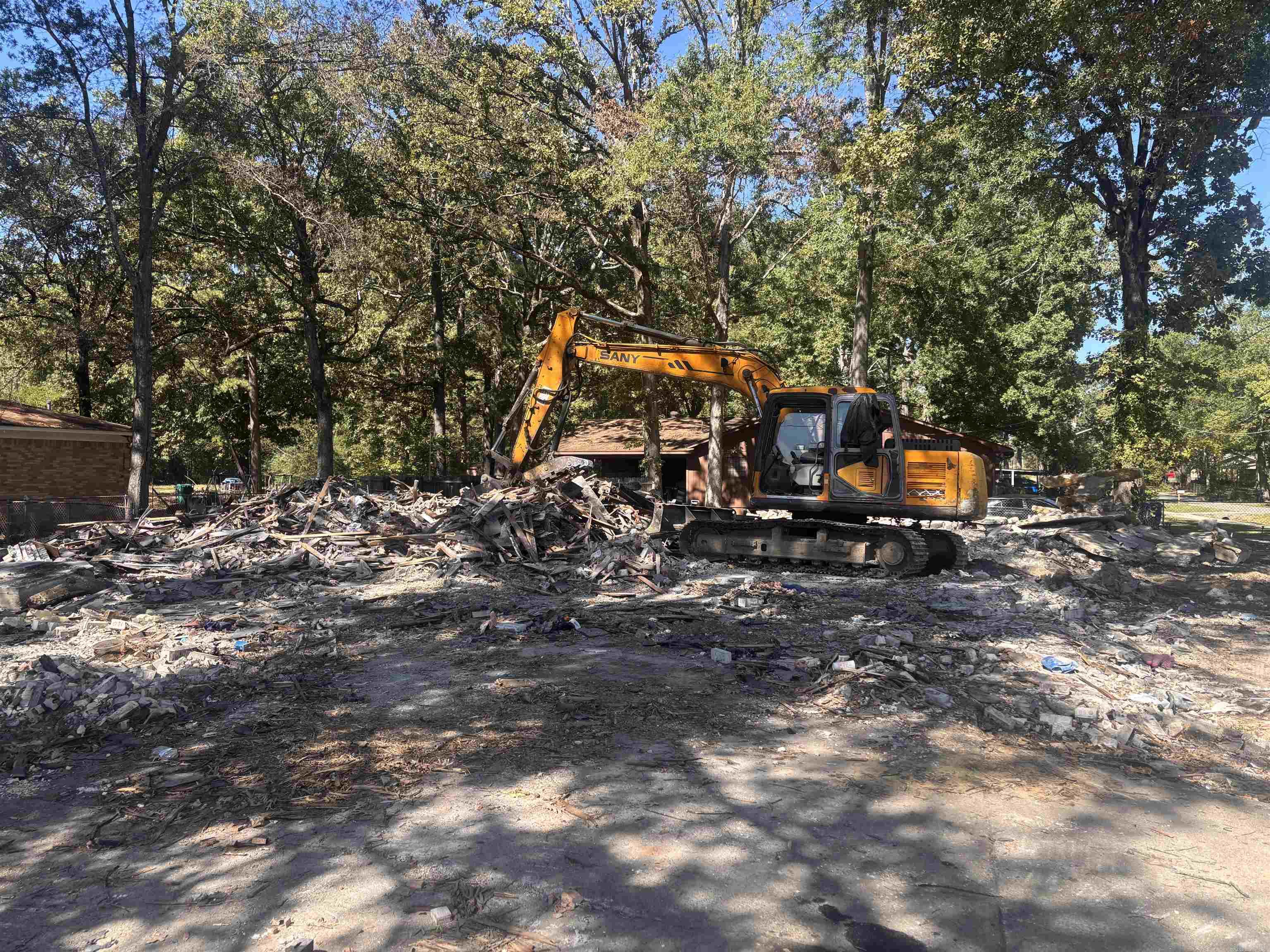 10300 Valley Drive — photo 2