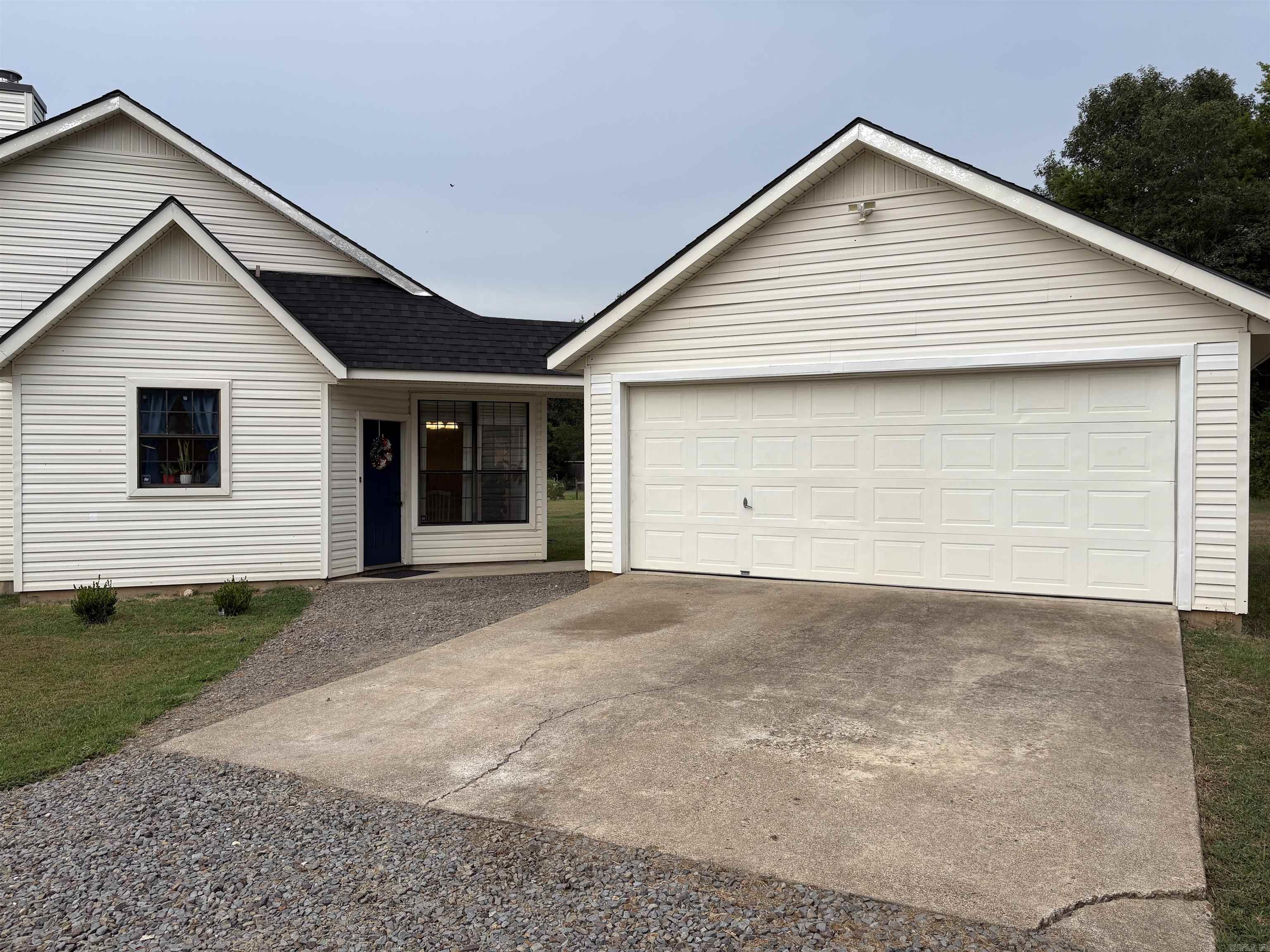 2742 Hwy 51 N  Arkadelphia, AR