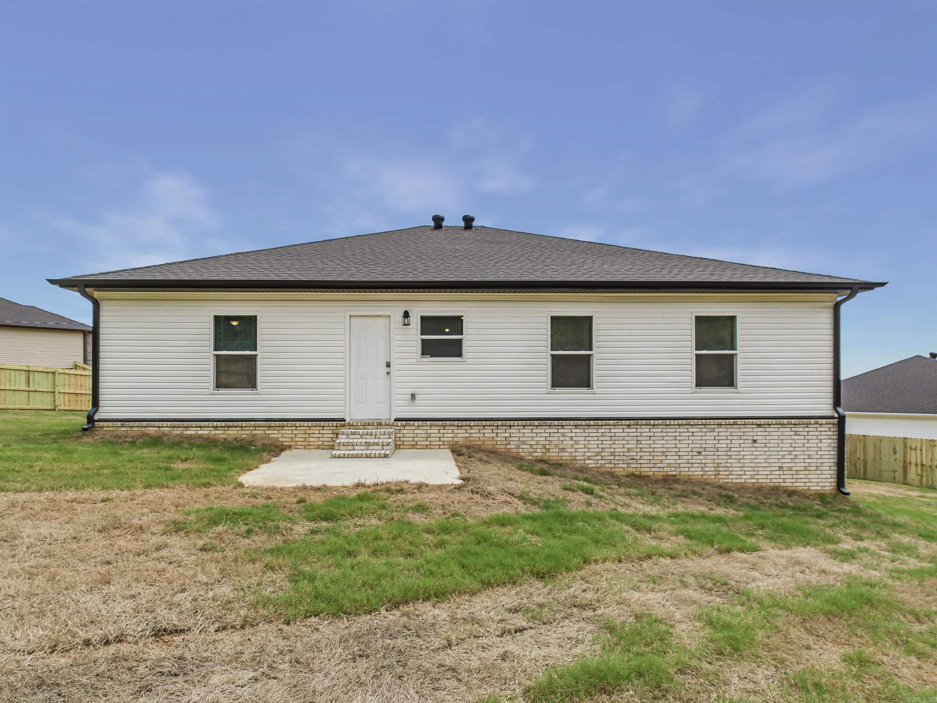 121.5 Coal Mountain Road  El Paso, AR