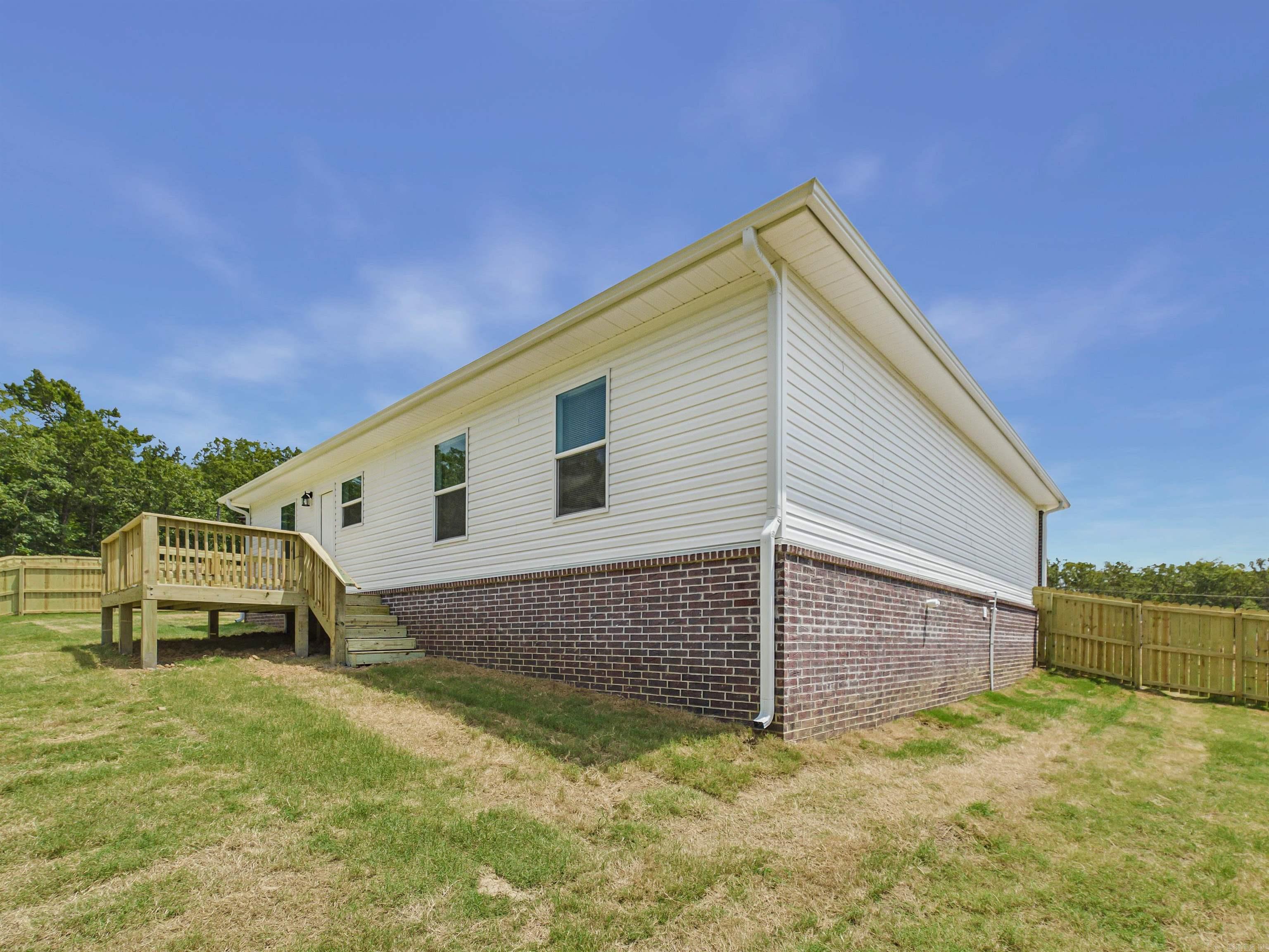 117.5 Coal Mountain Road  El Paso, AR