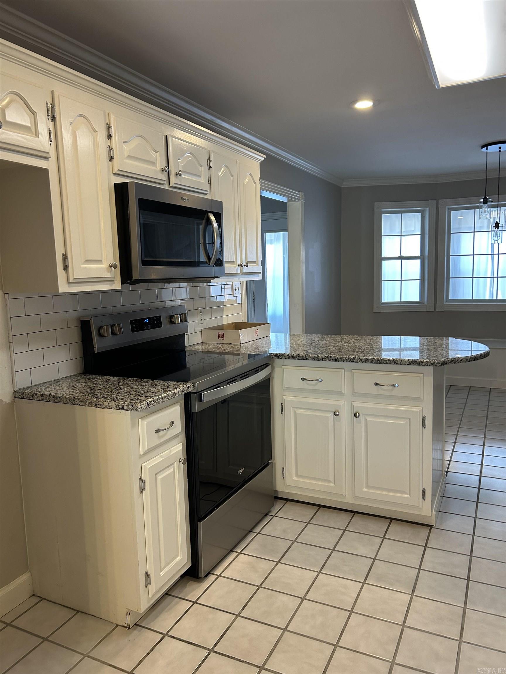 2008 W 8th  Russellville, AR