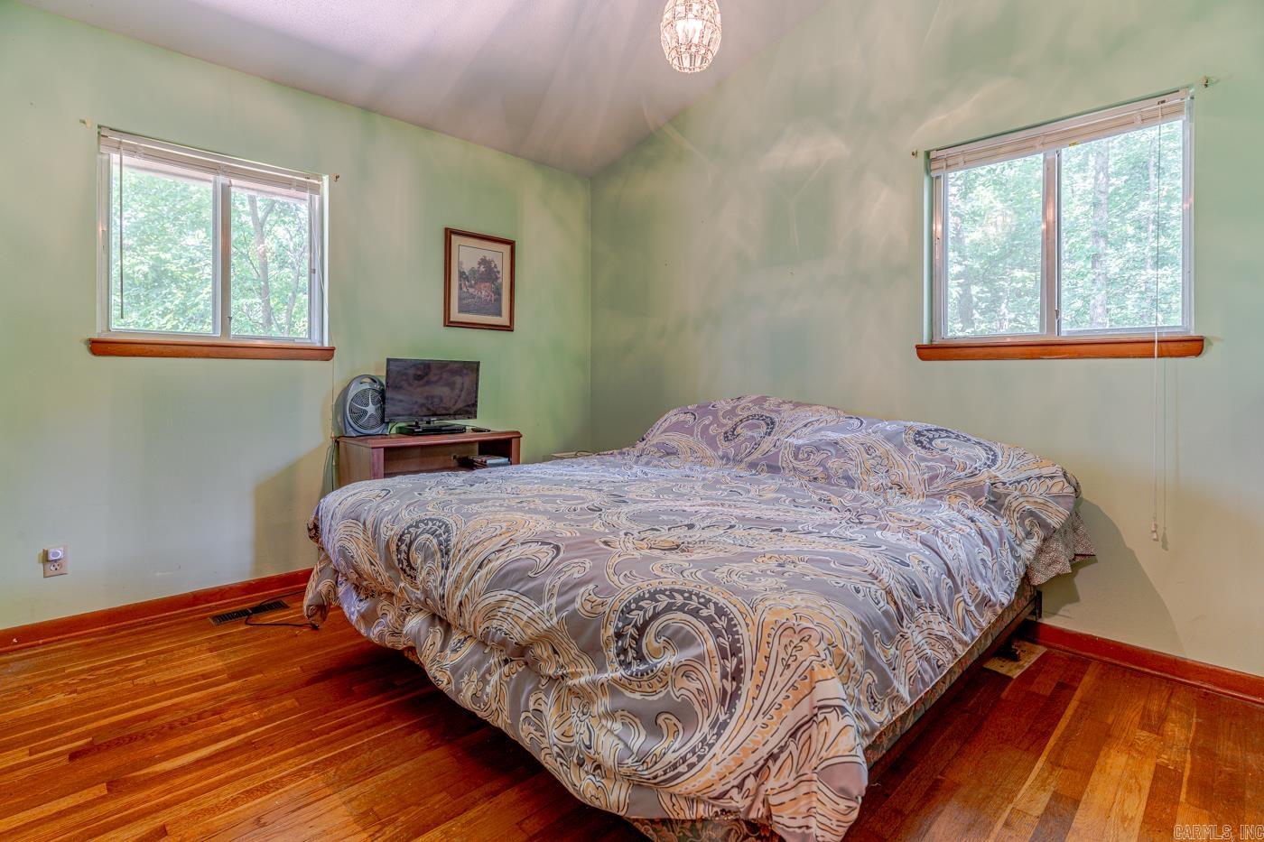 11 Iroquois  Cherokee Village, AR