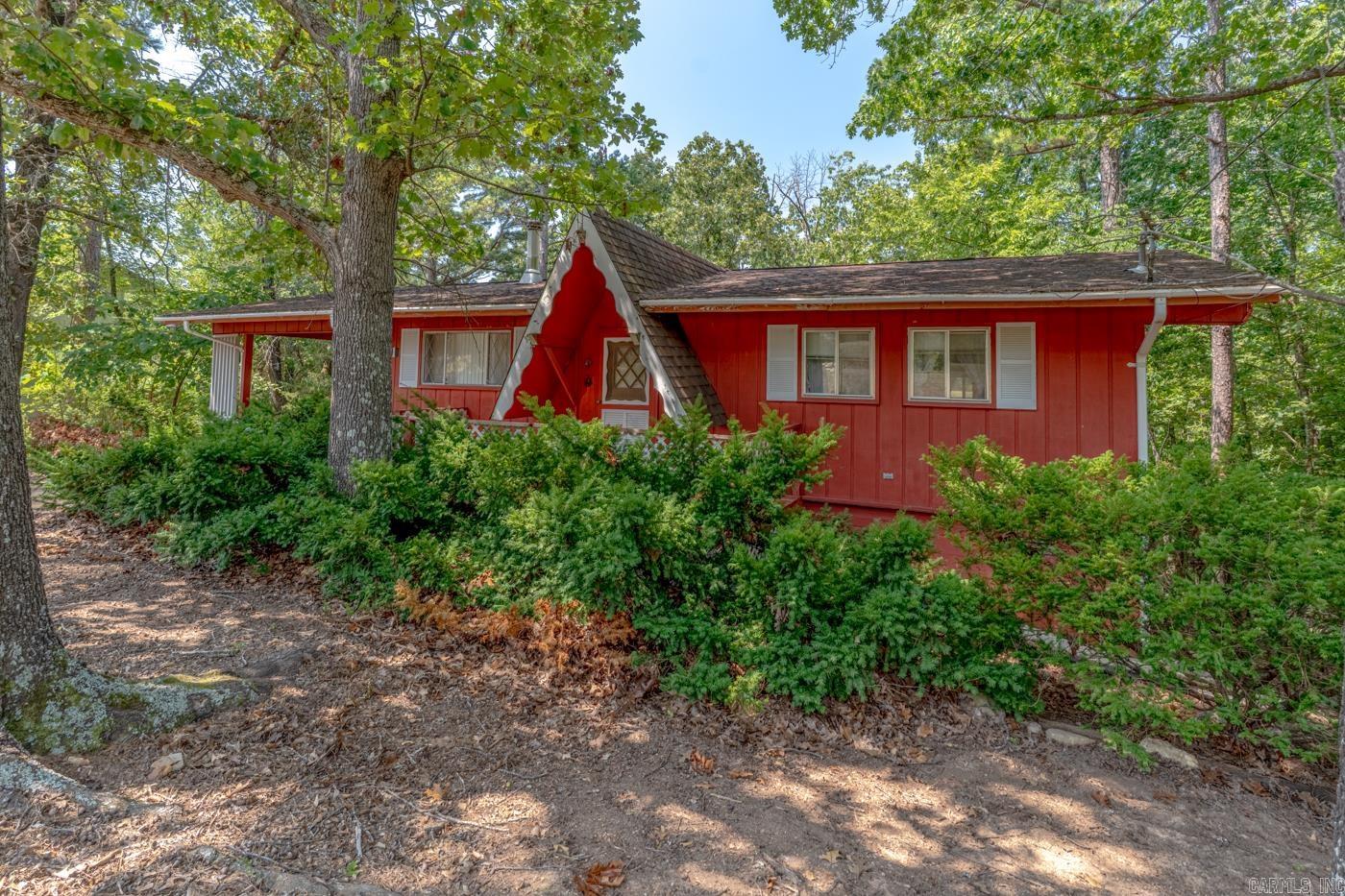 11 Iroquois  Cherokee Village, AR