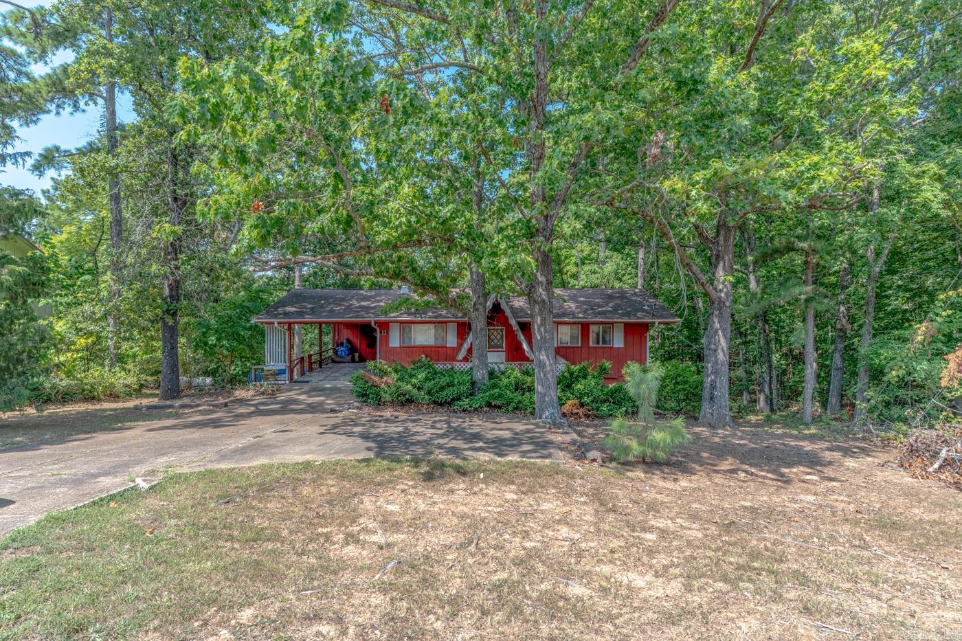 11 Iroquois  Cherokee Village, AR
