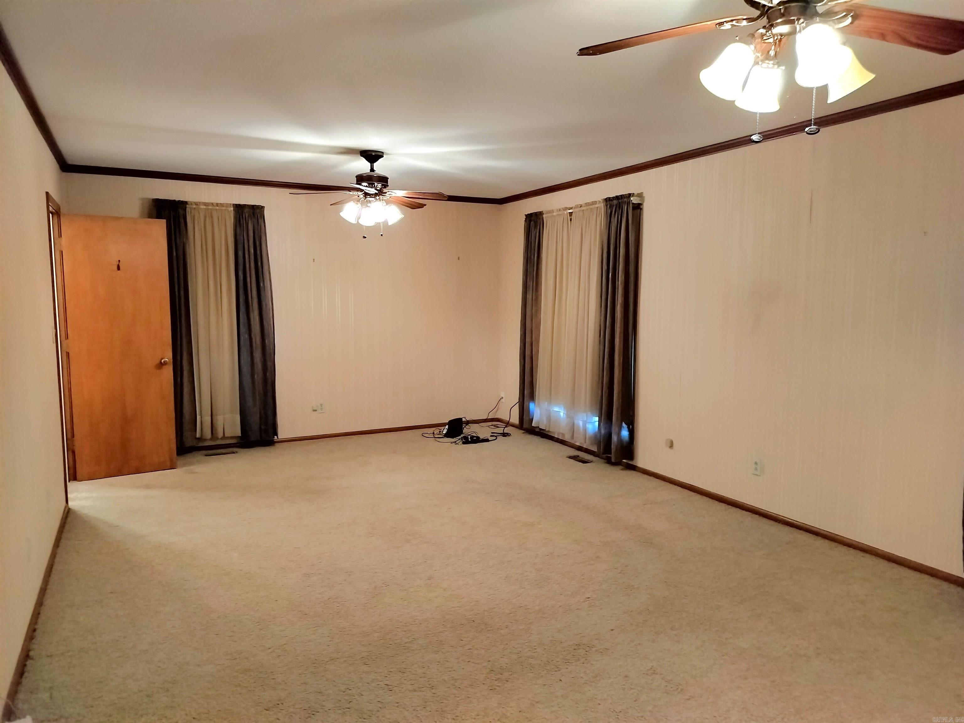 901 Poplar  Clarksville, AR