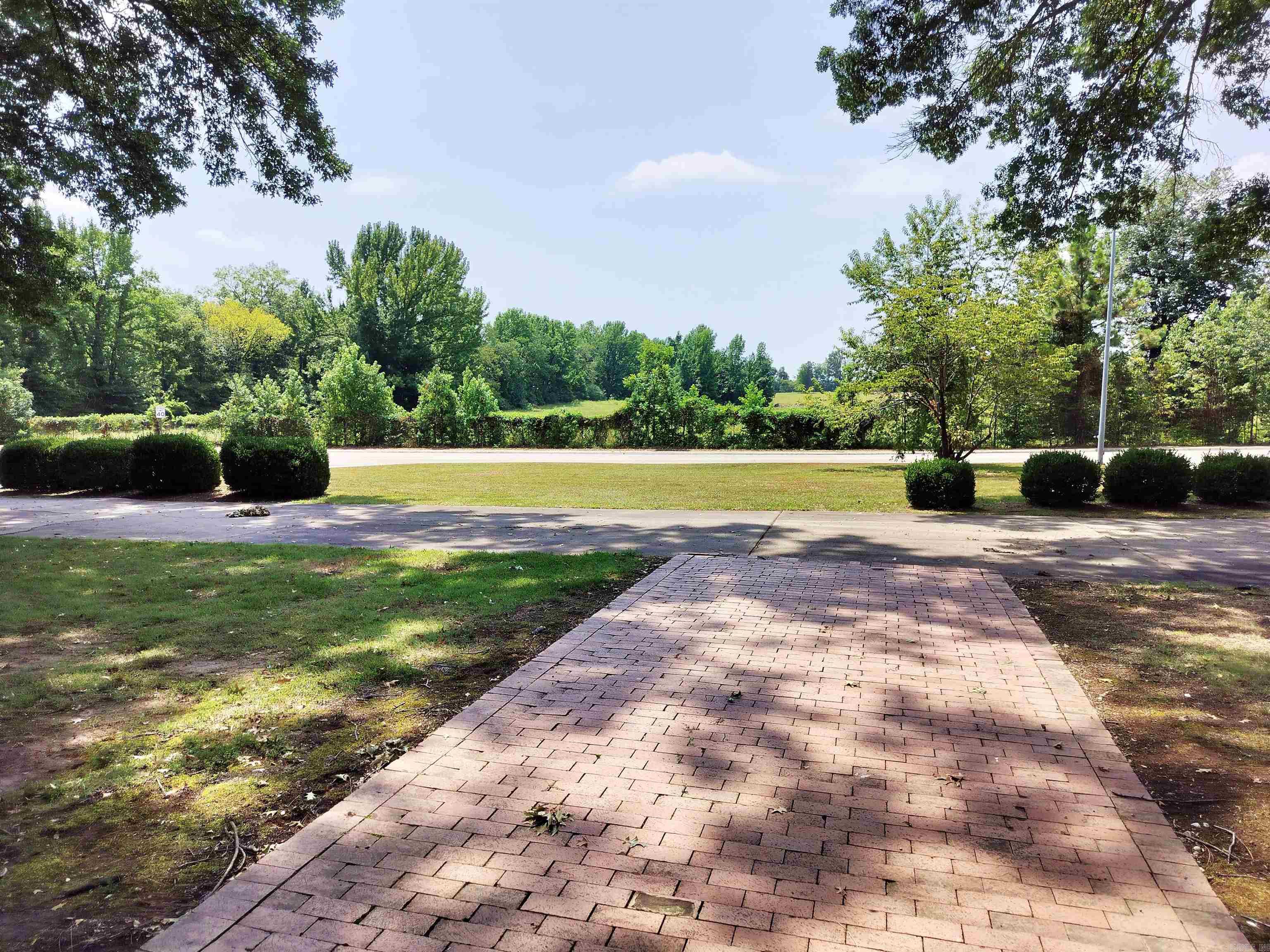 901 Poplar  Clarksville, AR
