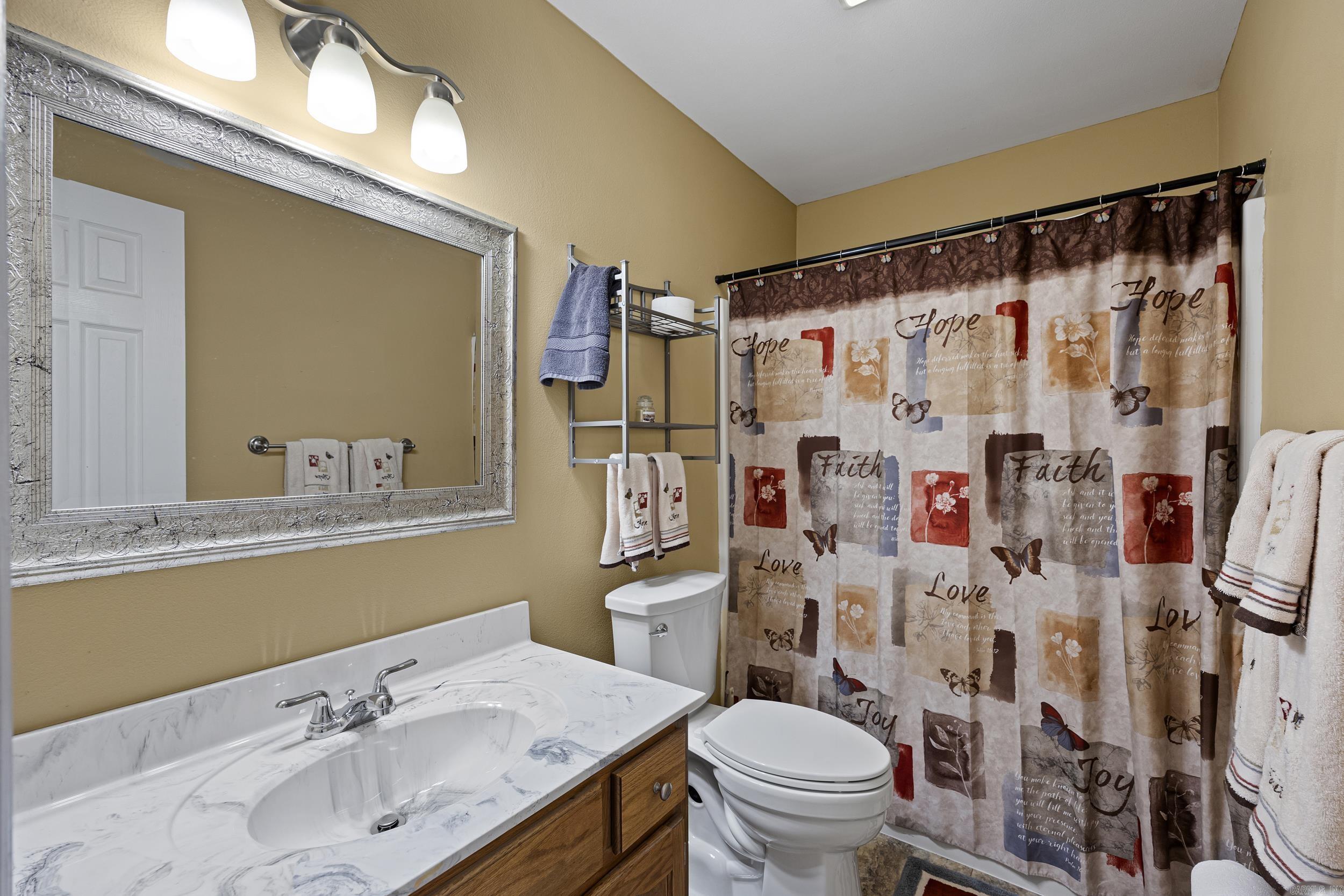 606 W Rock  Morrilton, AR