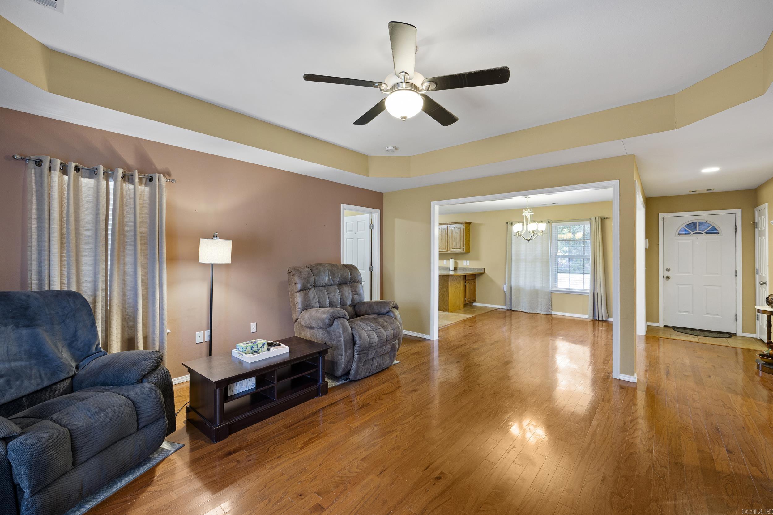 606 W Rock  Morrilton, AR