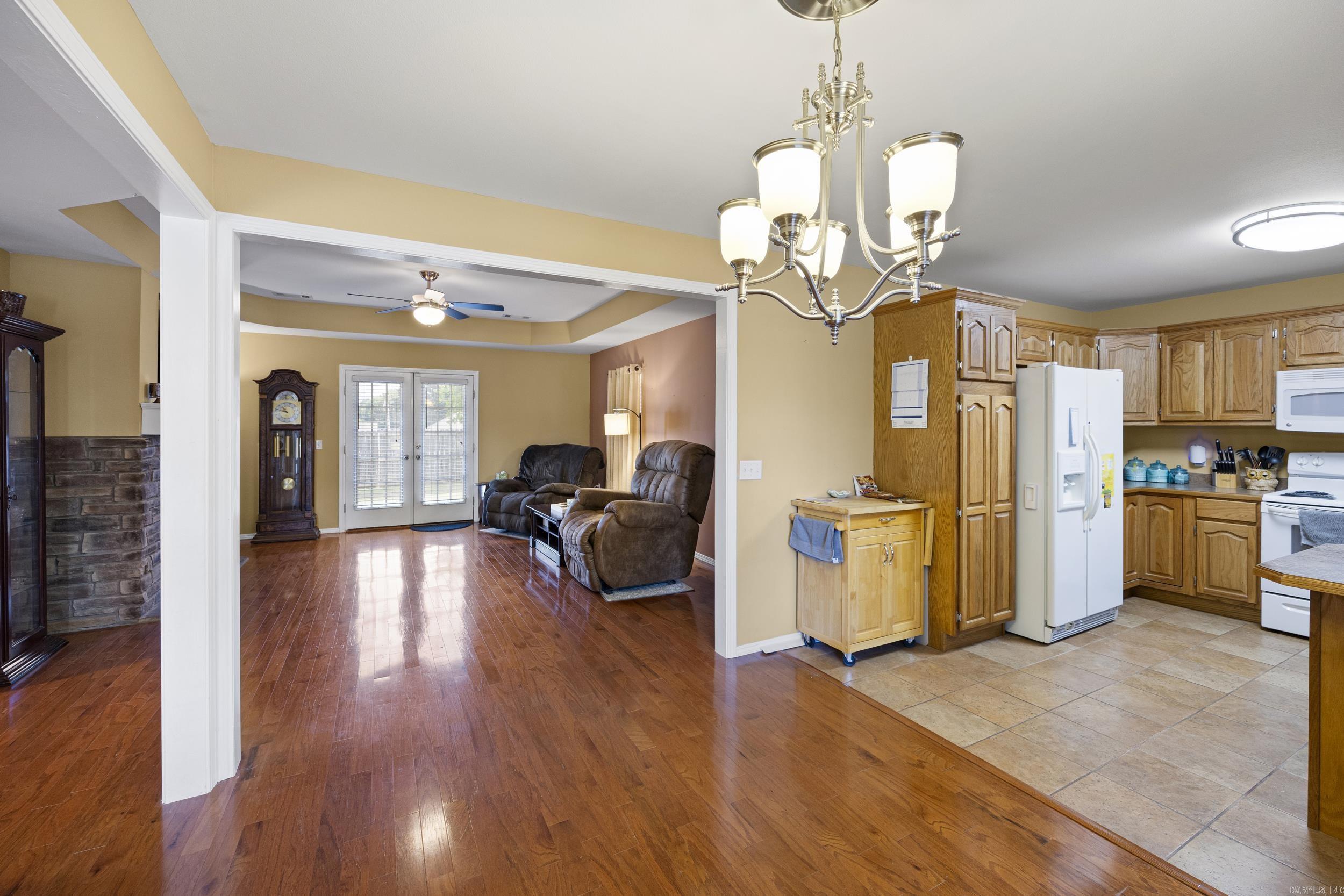 606 W Rock  Morrilton, AR