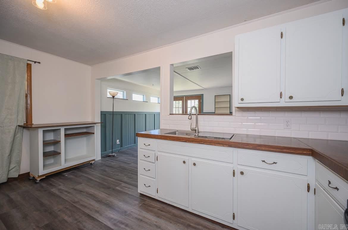 1304 Hickory Ave  Mena, AR