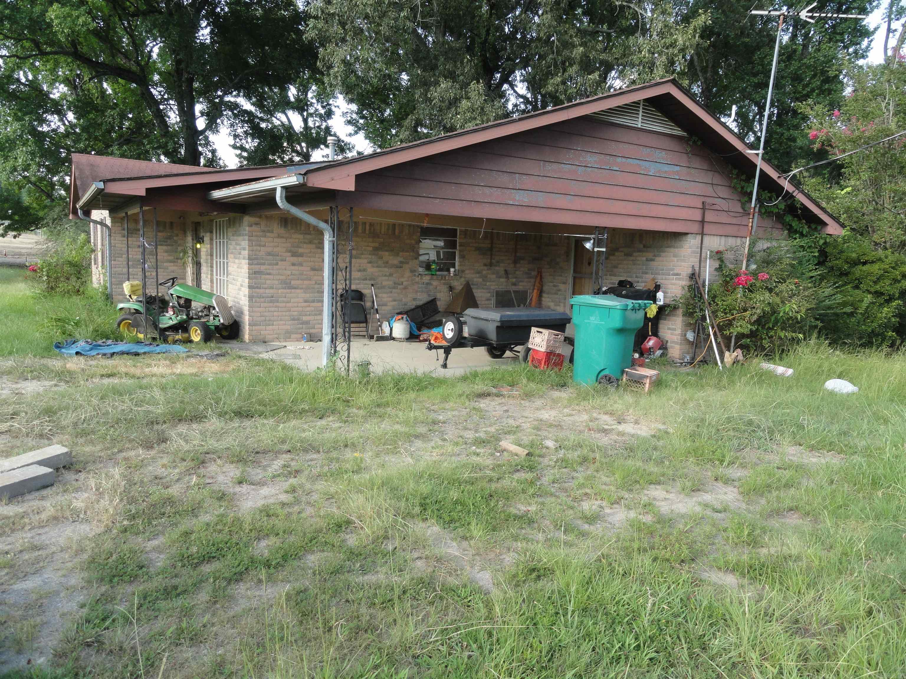 55 S Broadway (Hwy 65) Street Damascus, AR 72039