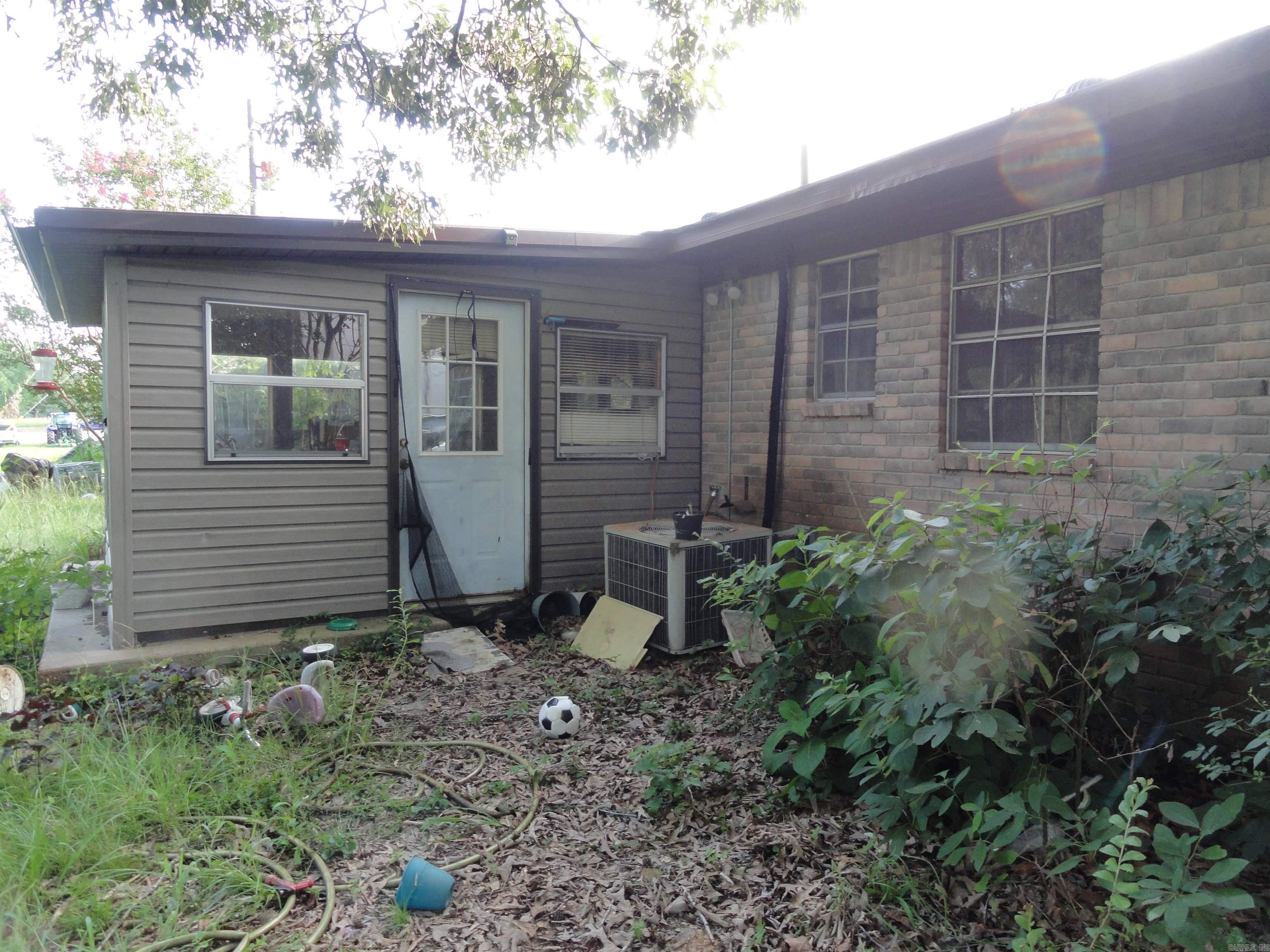 55 S Broadway (Hwy 65) Street Damascus, AR 72039