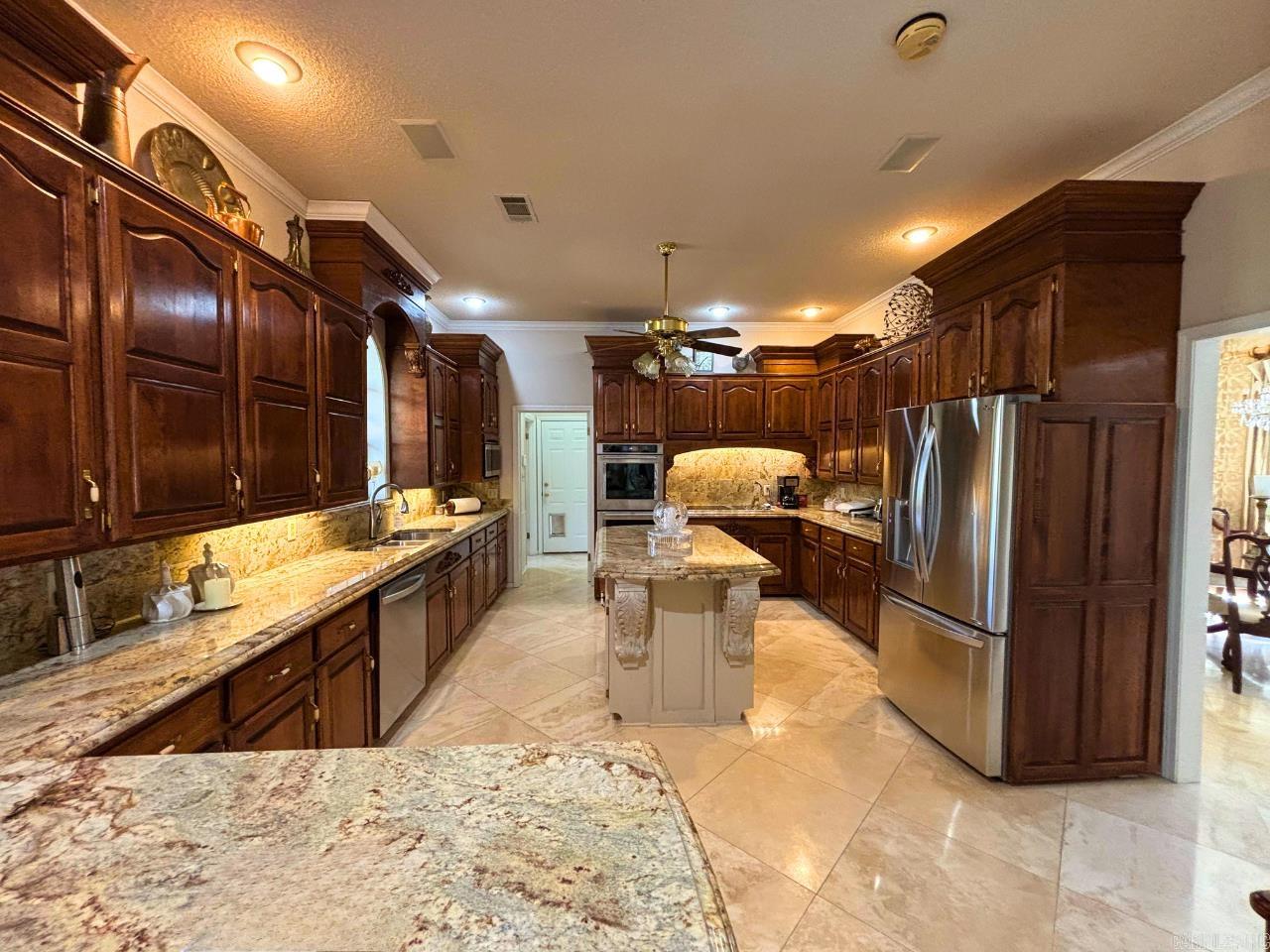 12 Chaffee Creek  Camden, AR