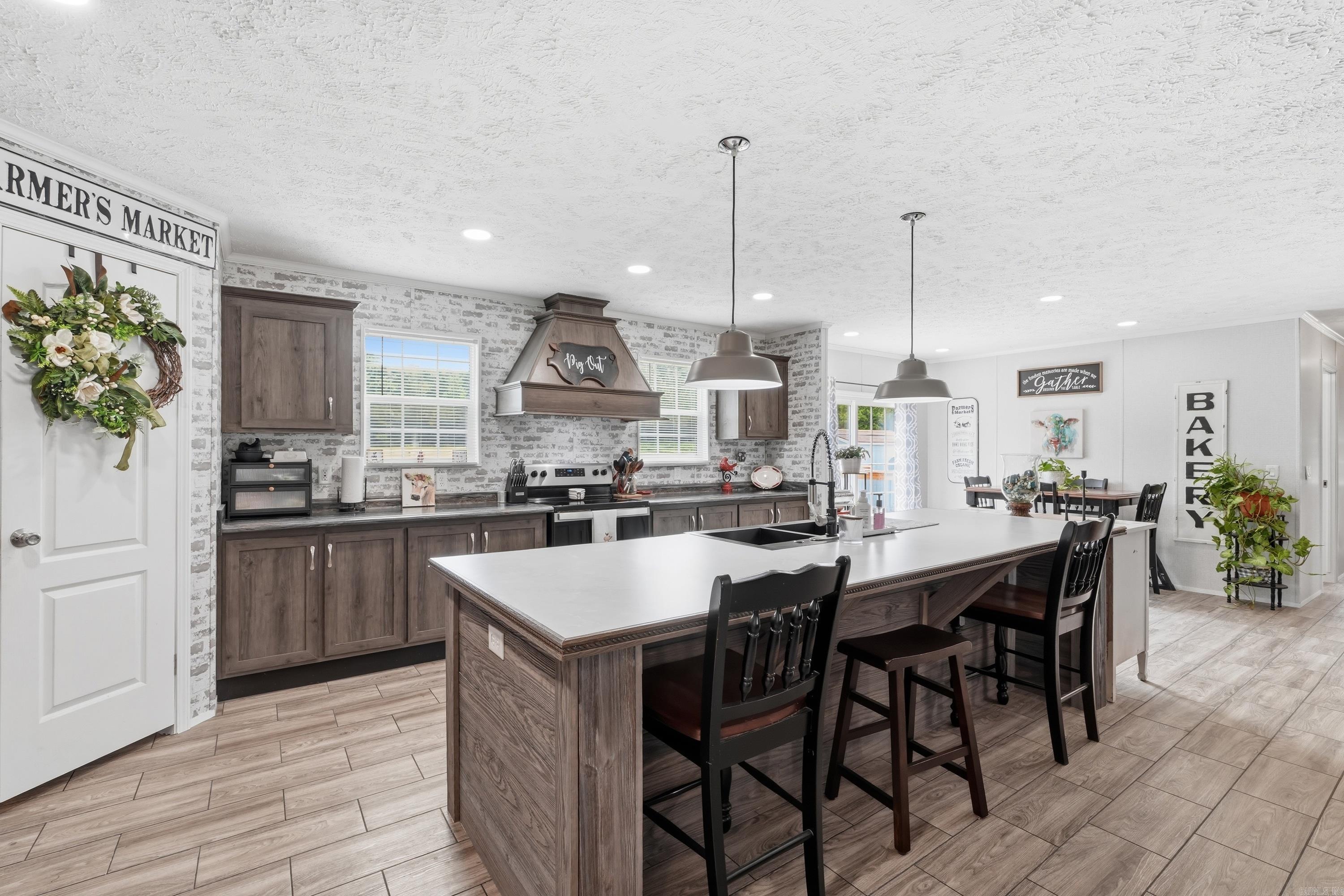98 Rowlett  Greenbrier, AR