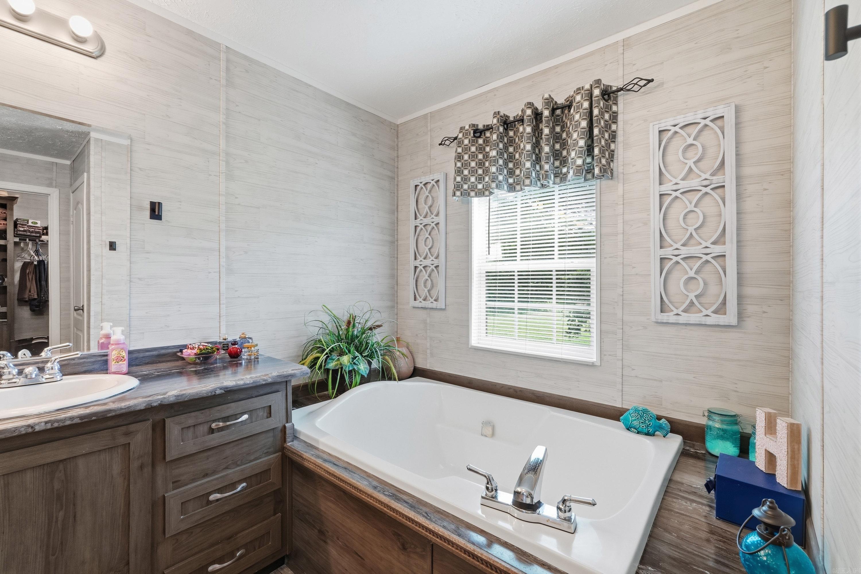 98 Rowlett  Greenbrier, AR