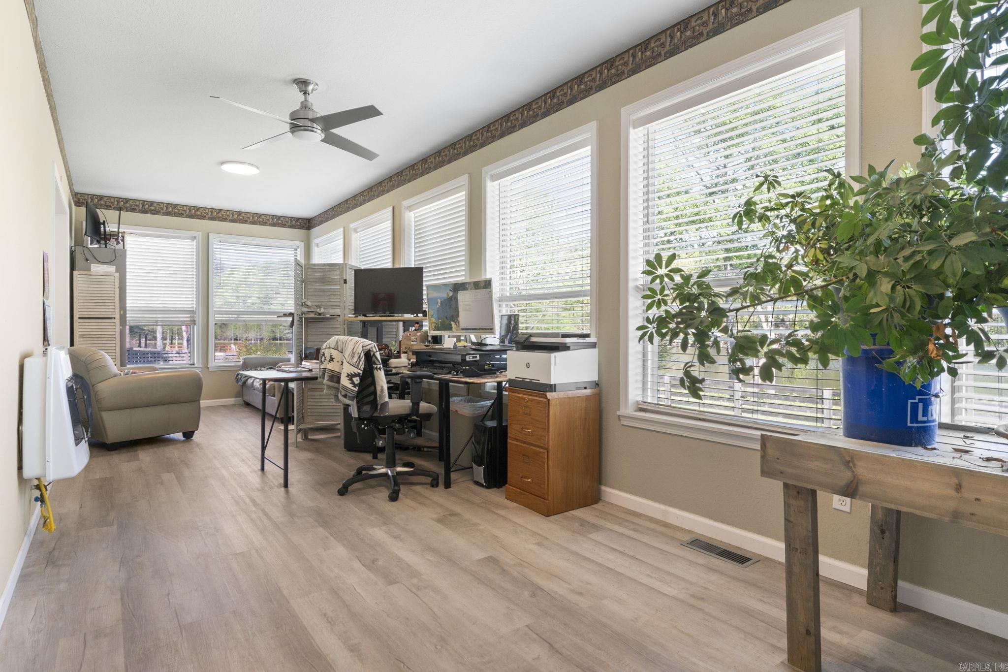 47 Lakeview  Houston, AR